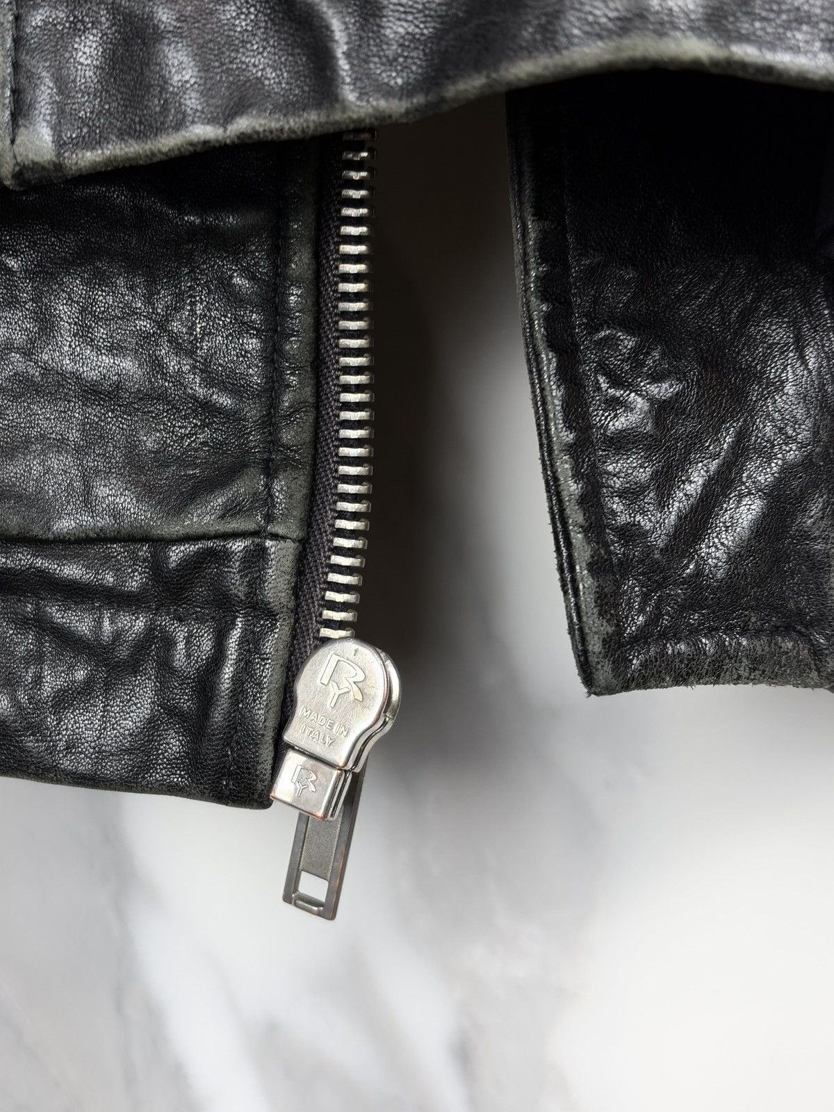 Rick Owens FW09 Rick Owens Crust Hammered Lamb Stooges Leather Jacket Size US S / EU 44-46 / 1 - 6 Thumbnail
