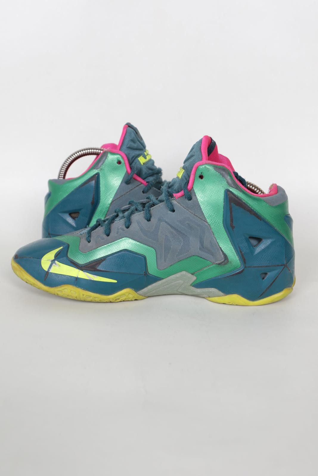 Nike 2013' Nike LeBron 11 T-Rex Basketball Shoe Size US 7 / IT 37 - 5 Thumbnail