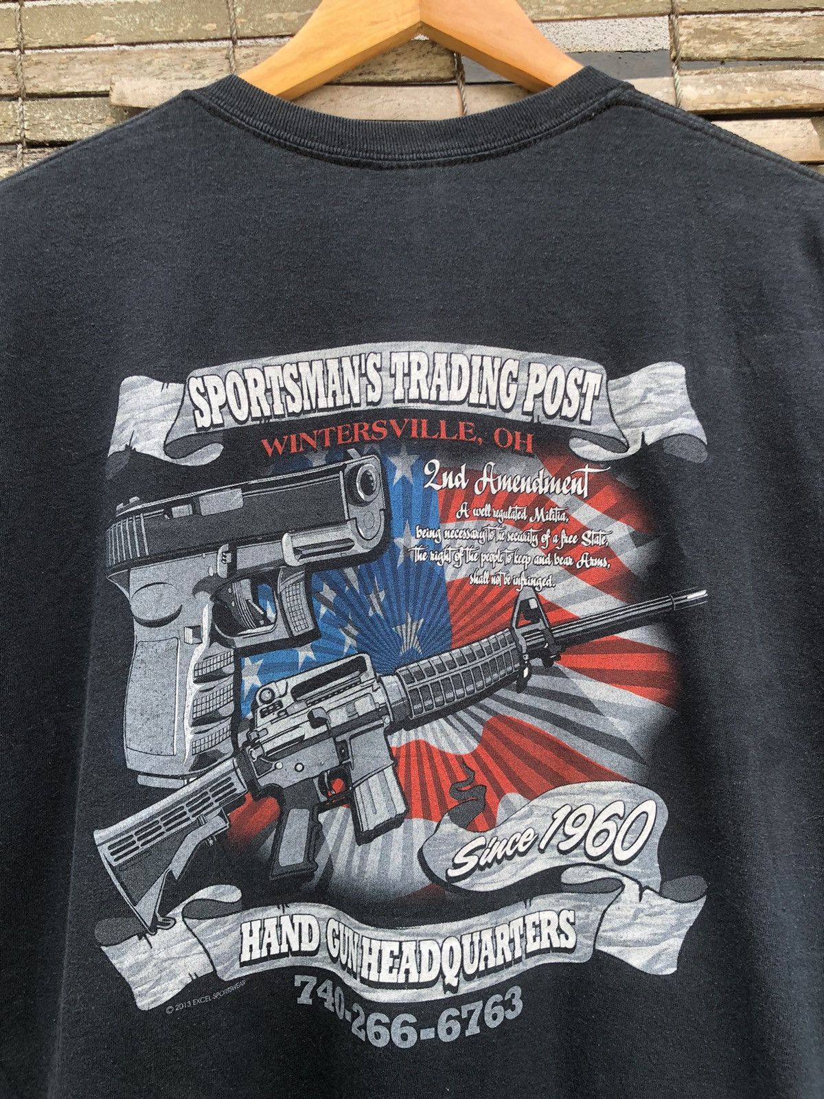 Vintage Vintage Y2K Sportmans Trading Post Hand Gun Backhit Tshirt Size US L / EU 52-54 / 3 - 4 Thumbnail