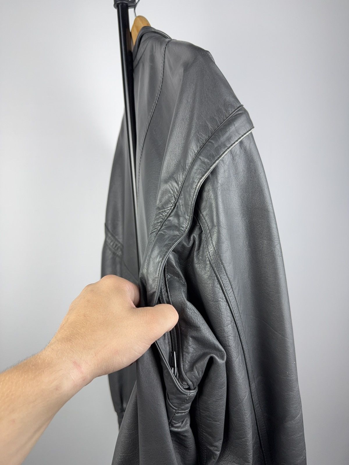 Vintage Vintage 90s Avant Garde Leather Biker MOTO Y2K Jacket Size US M / EU 48-50 / 2 - 9 Thumbnail