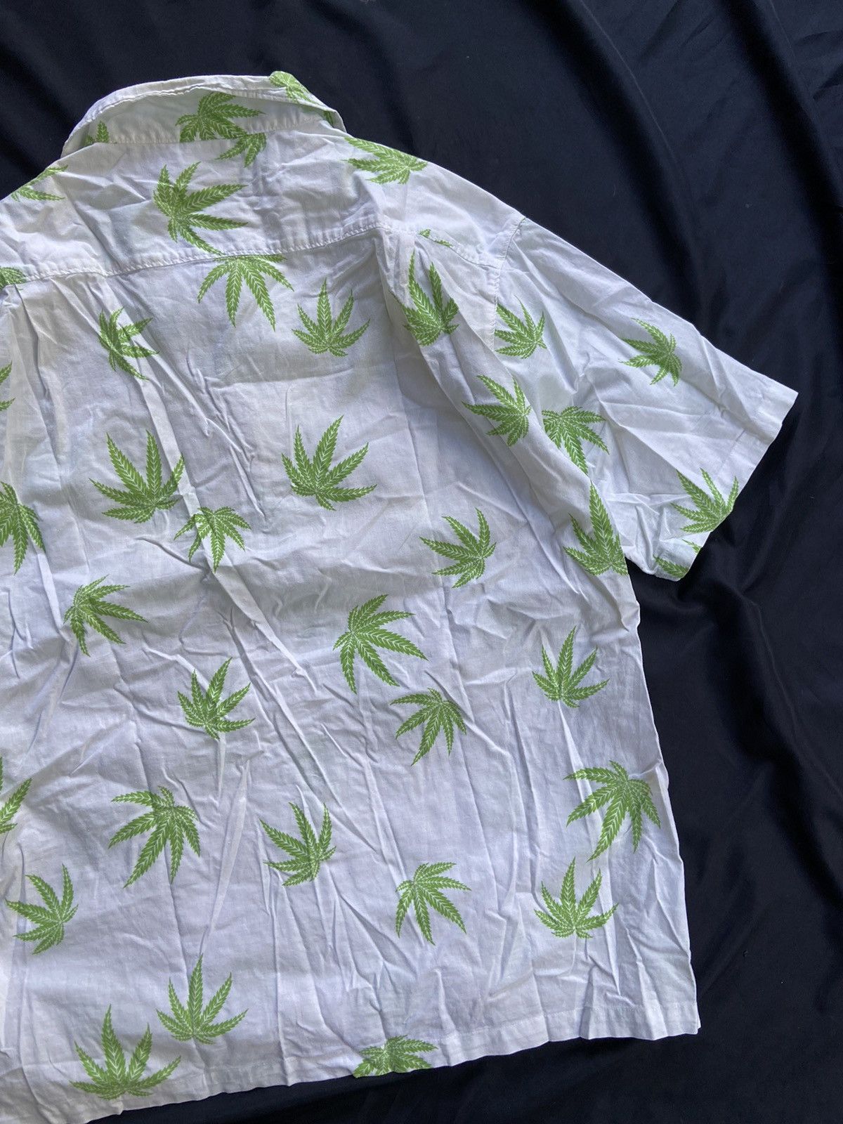 Beauty Beast MARIJUANA JUNGLE STORM BUTTON UP SHIRT Size US L / EU 52-54 / 3 - 10 Thumbnail