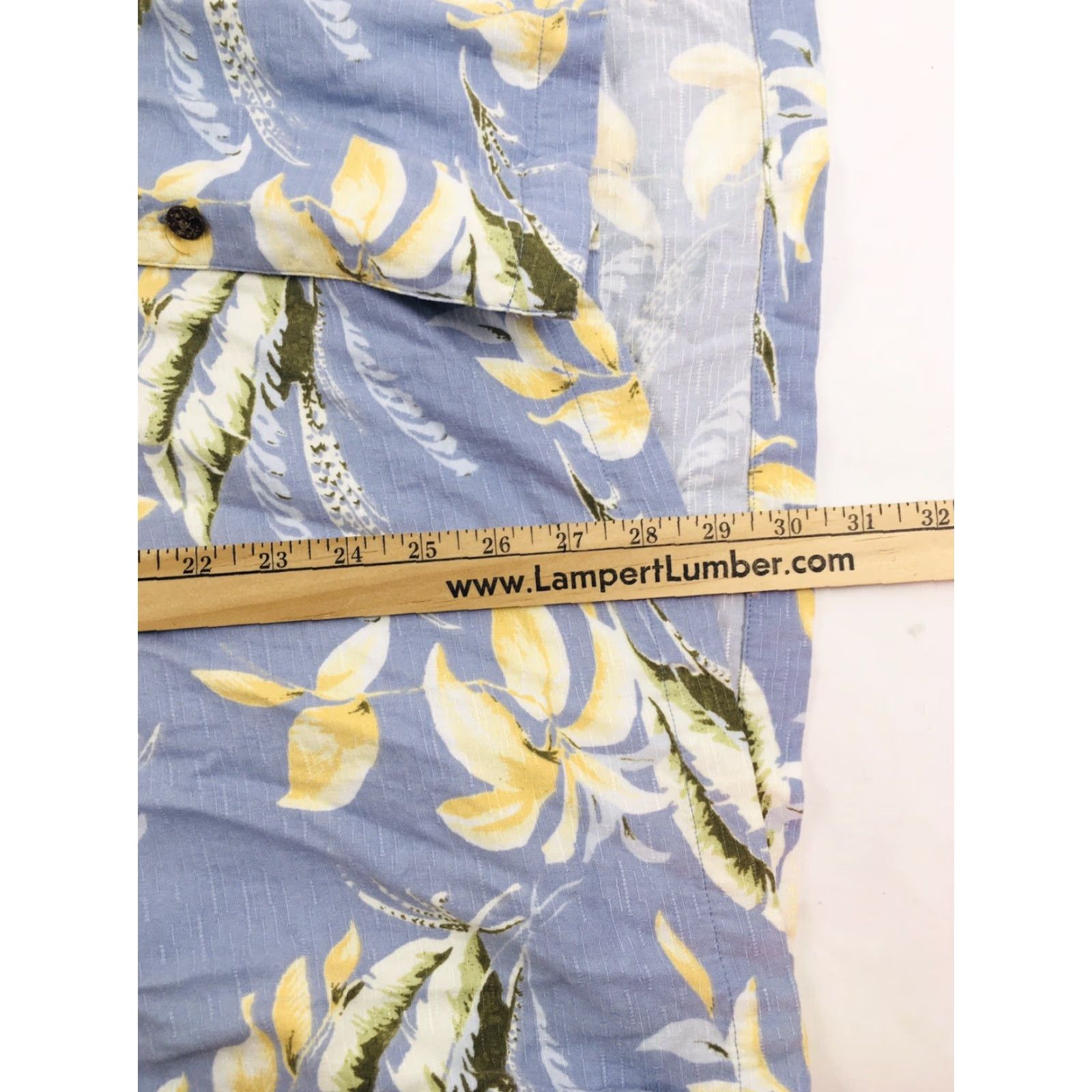 Pop Trading Company VINTAGE Red Macaw Shirt Mens XL Blue Floral Hawaiian Button-Up Short Sleeve Casual tropical 90s Mens Size US XL / EU 56 / 4 - 5 Thumbnail