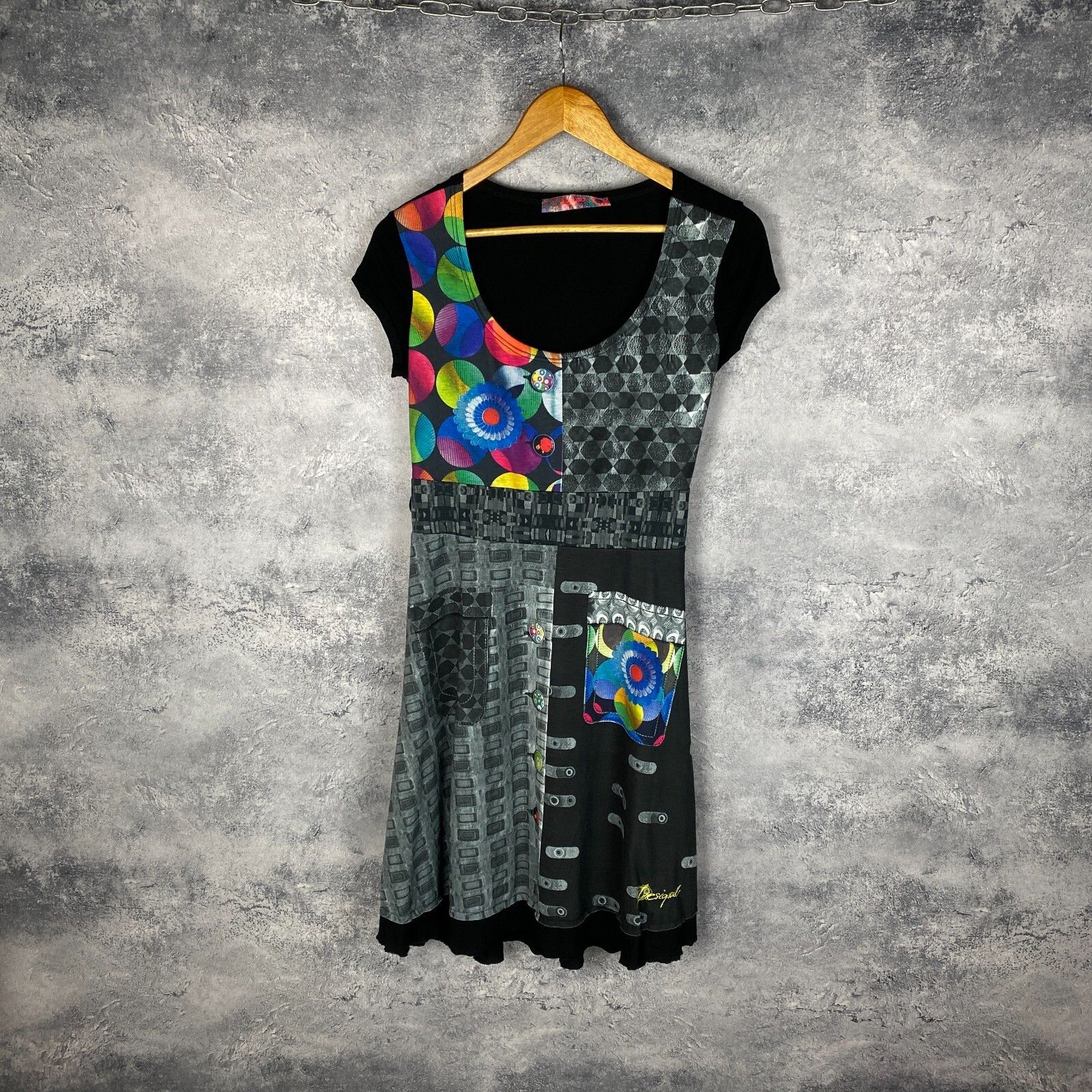 Desigual Desigual Dress Women's Size M Multicolor Short Sleeve ` Size M / US 6-8 / IT 42-44 - 1 Thumbnail