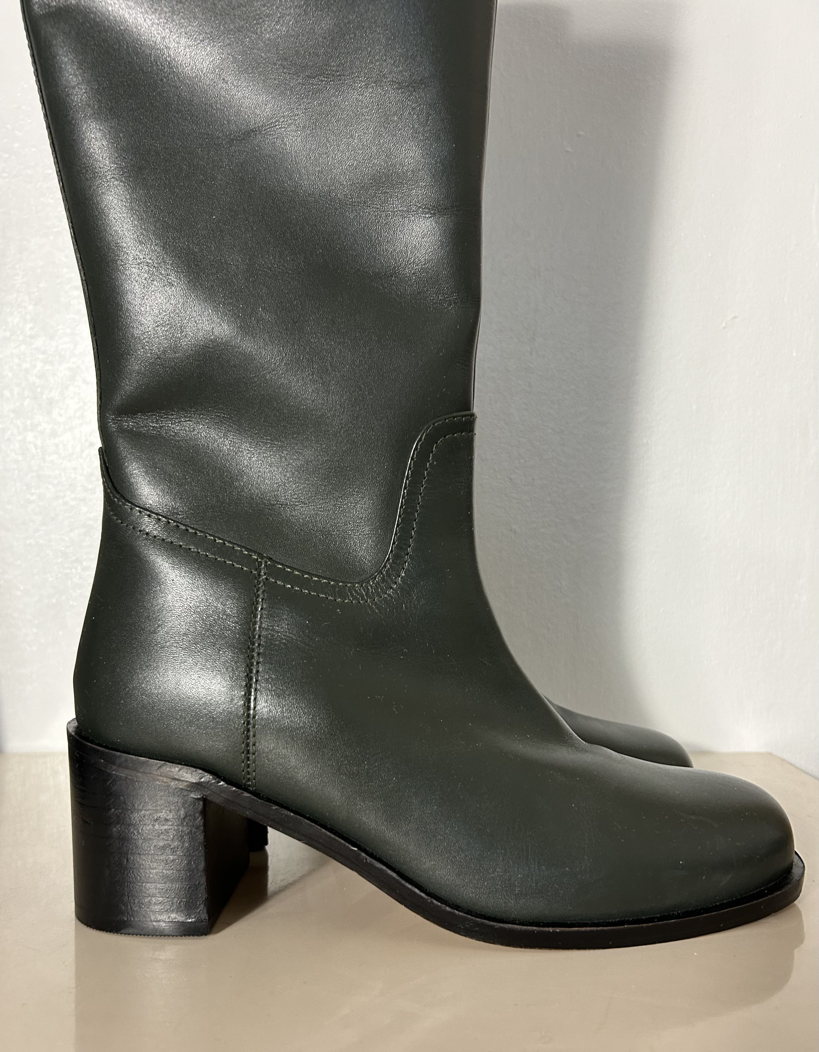 LK Bennett LK Bennett "Claude" Block Heel Leather Knee High Boots Size US 7 / IT 37 - 5 Thumbnail