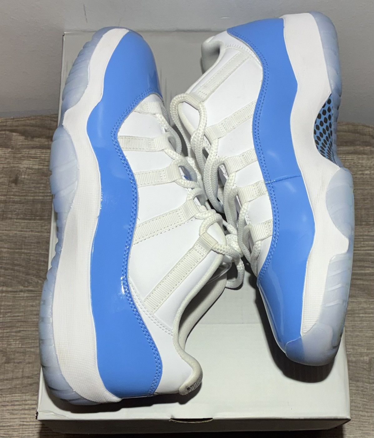 Size 9.5 - Air Jordan 11 Retro Low University Blue (2026)