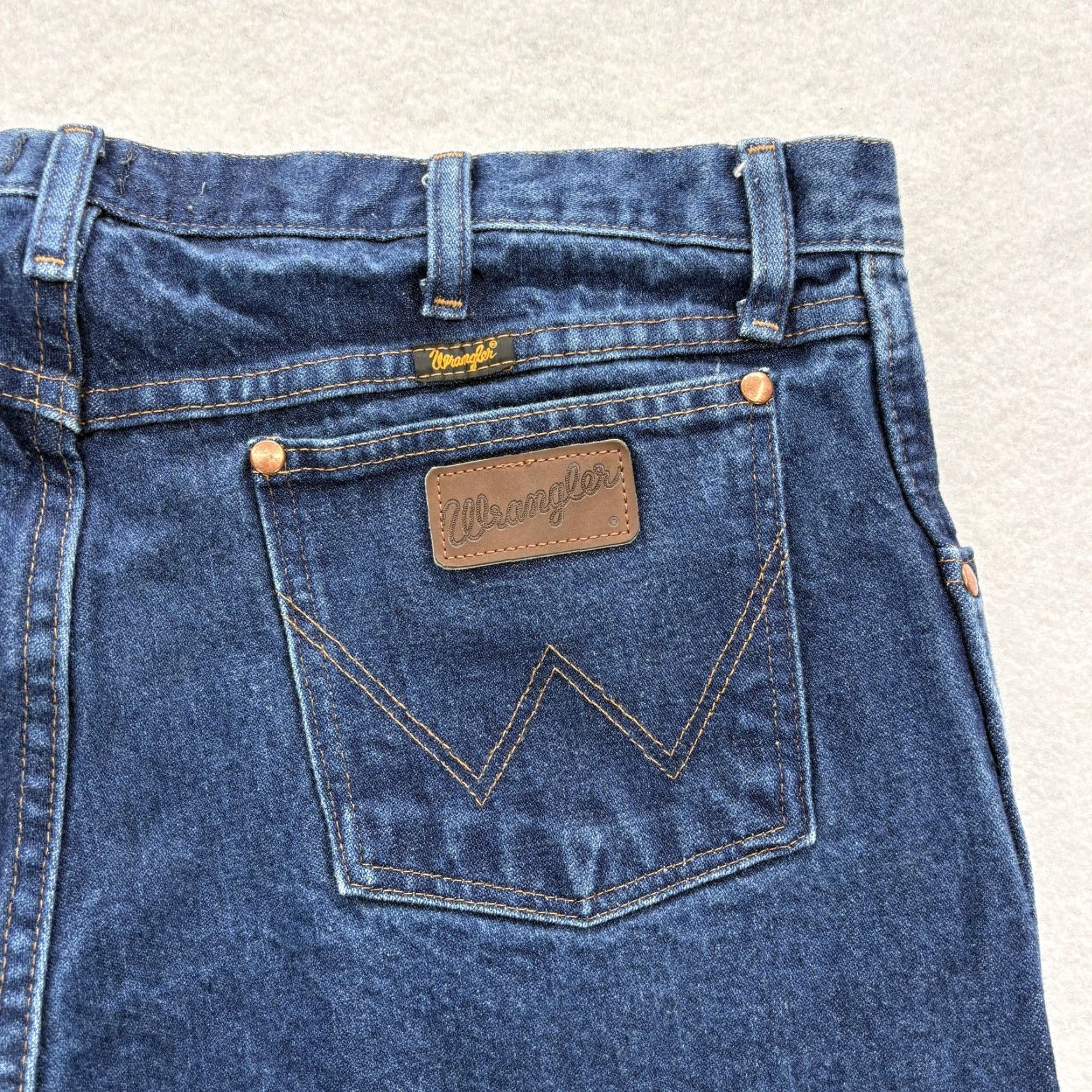 Wrangler Wrangler Cowboy Cut Jeans Mens 37x34 Blue Regular Fit Denim 47MWZ Western Rodeo Wrangler 47MWZ Regular Fit Jeans Blue Denim Cowboys Size US 37 - 2 Thumbnail