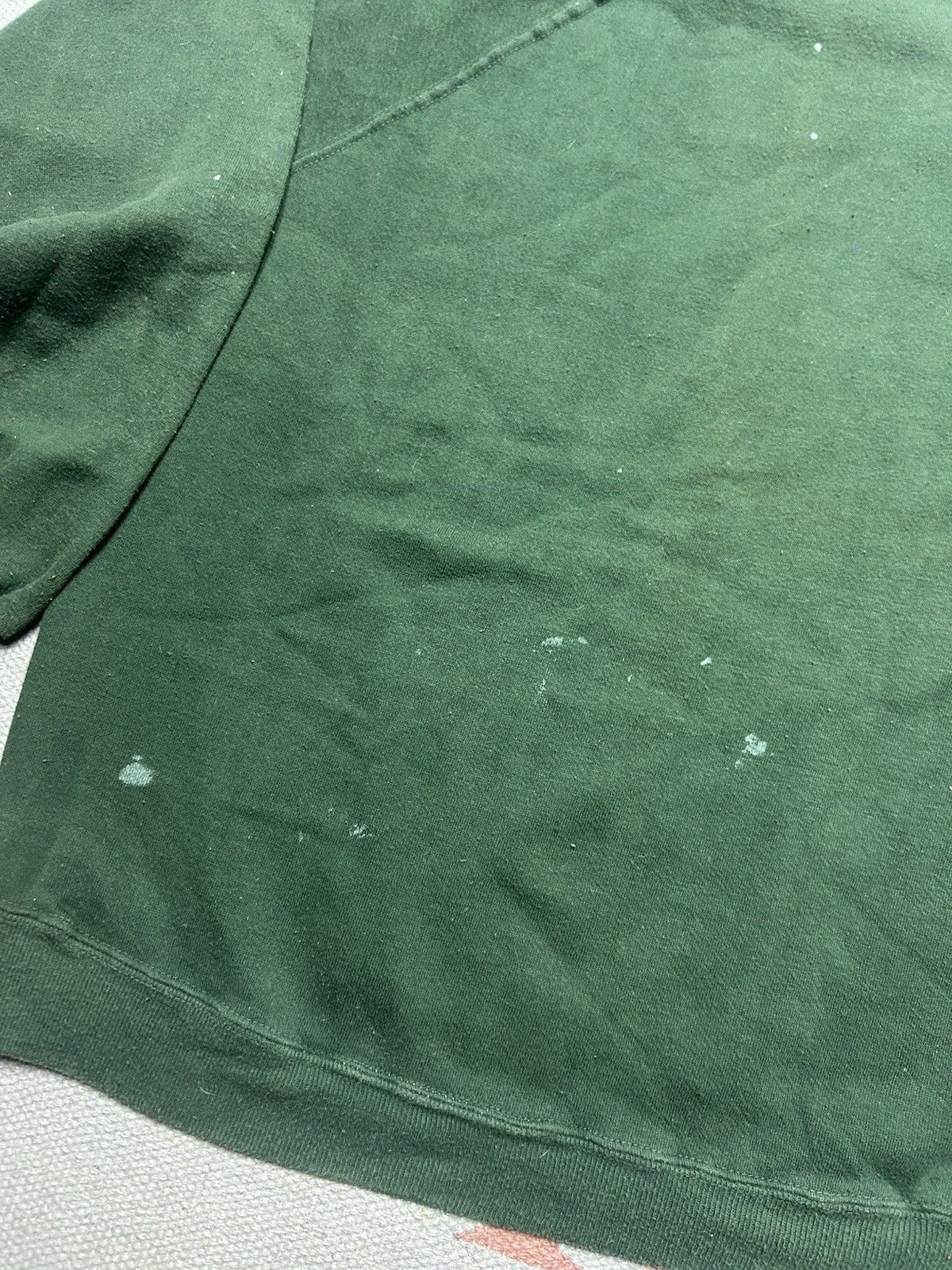 Vintage Vtg 70 crewneck sweatshirt blank forest green raglan paint M Size US M / EU 48-50 / 2 - 2 Thumbnail