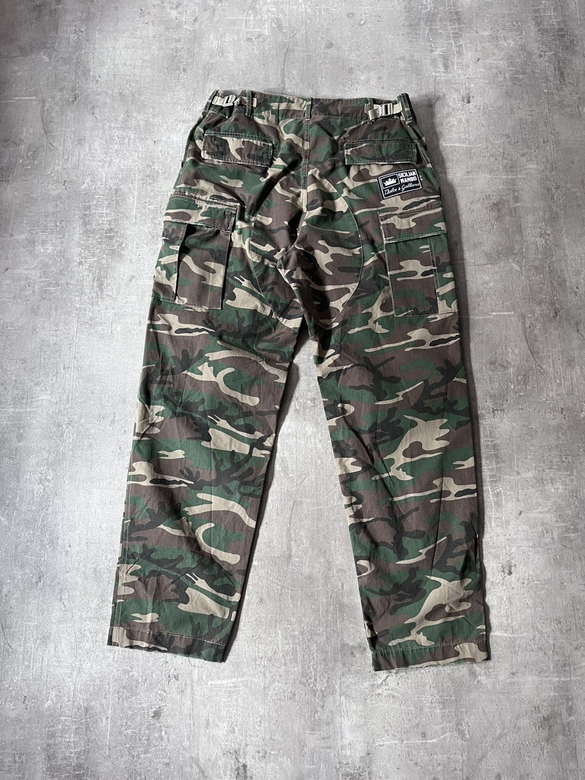 Dolce & Gabbana Dolce & Gabbana camo cargo pants gold heart Size US 40 / EU 56 - 7 Thumbnail