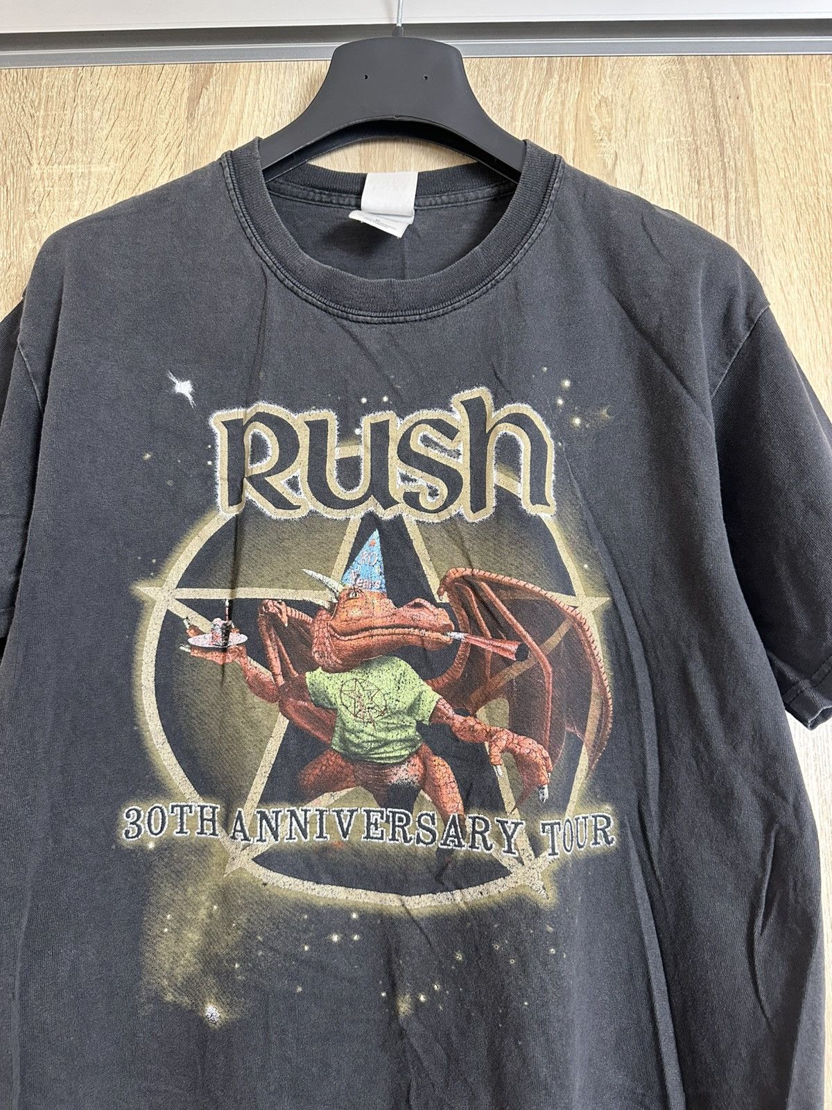 Band Tees 🔥 Rush 2004 Tour Vintage Band Tee Rock Distressed Shirt Size US M / EU 48-50 / 2 - 2 Thumbnail