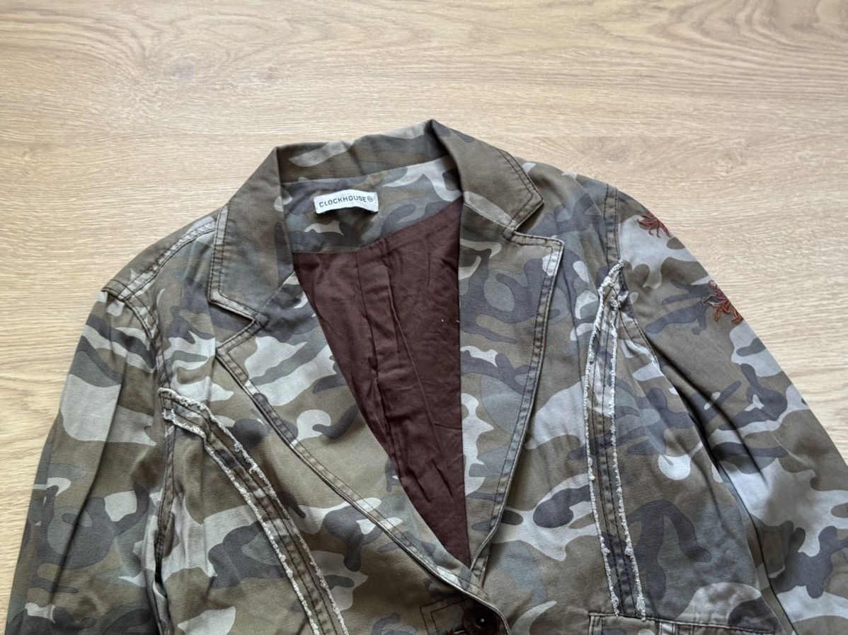 Japanese Brand Vintage Clockhouse Women’s y2k Camo Japanese Dragon Blazer Size M / US 6-8 / IT 42-44 - 2 Thumbnail