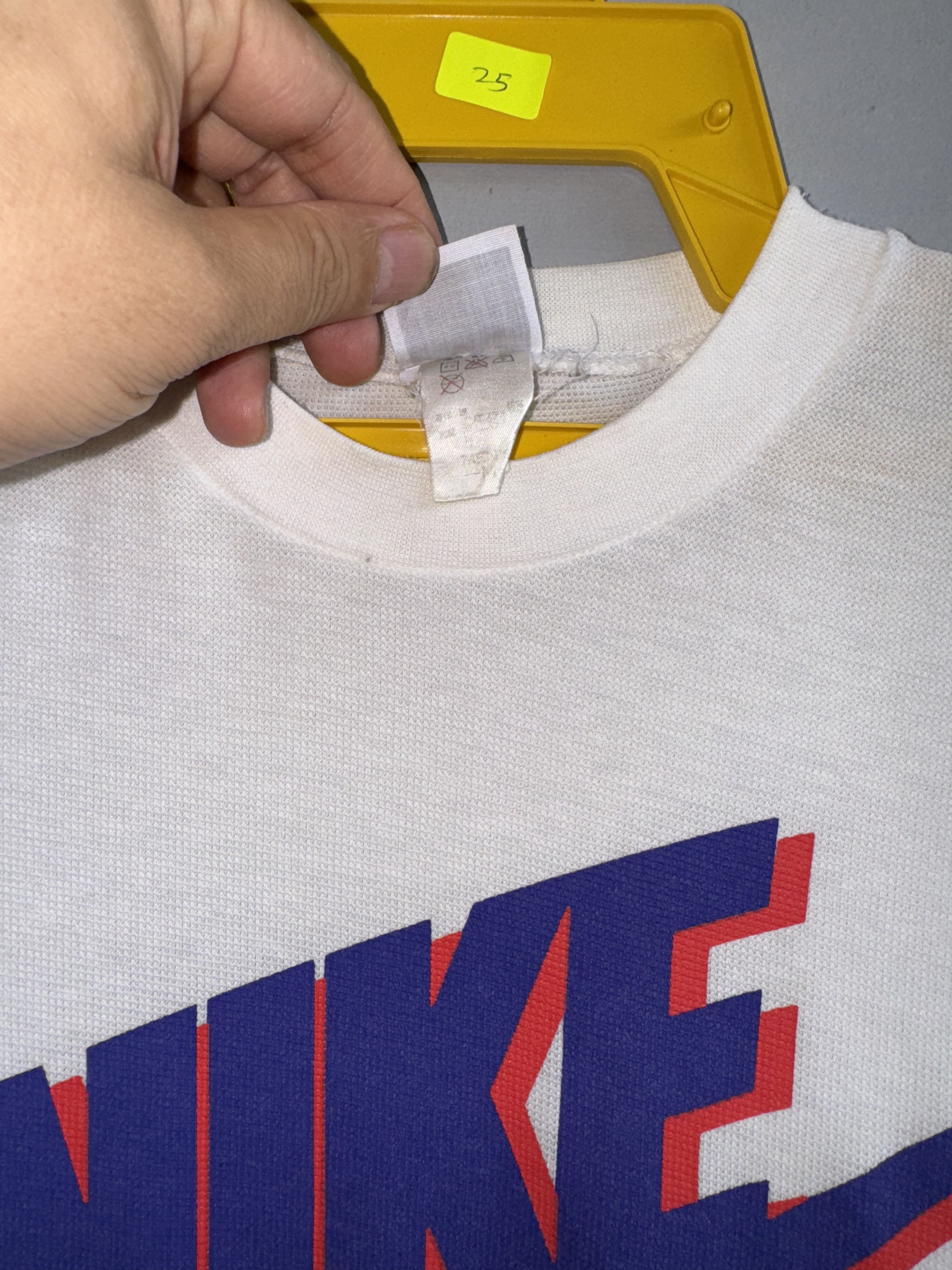 Nike Nike Swoosh Vintage Shirt Size US L / EU 52-54 / 3 - 5 Thumbnail