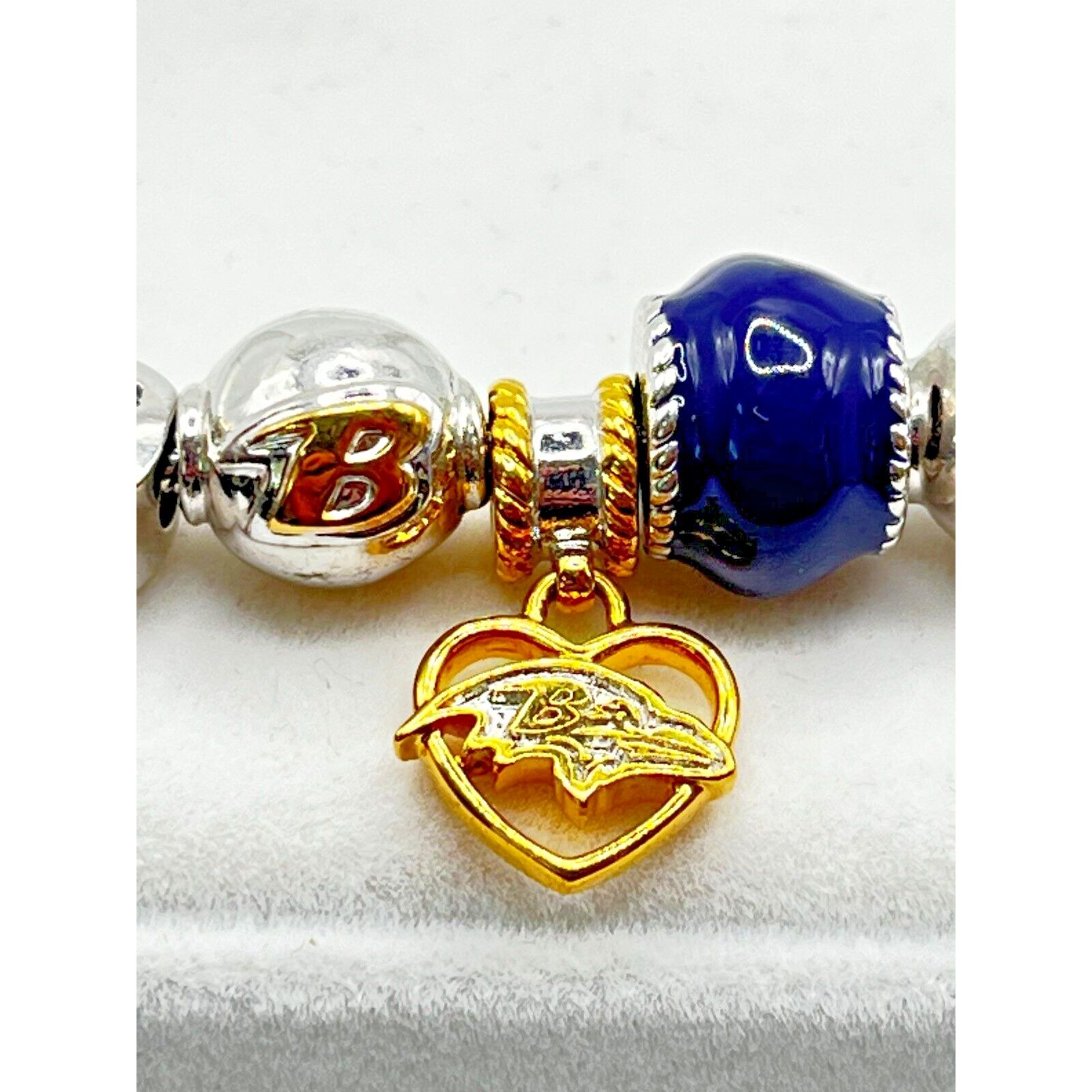 NADA Baltimore Ravens NFL 15 Charm Super Bowl XLVII BE Bracelet Size ONE SIZE - 3 Thumbnail
