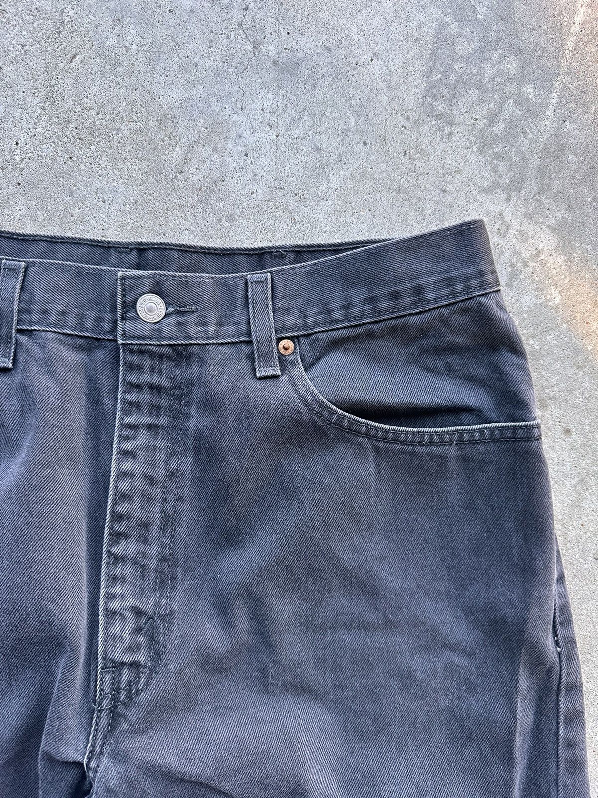 Levi's × Levi's Vintage Clothing × Vintage Y2K 505 Levi’s Black Denim Jeans Size US 35 - 3 Thumbnail