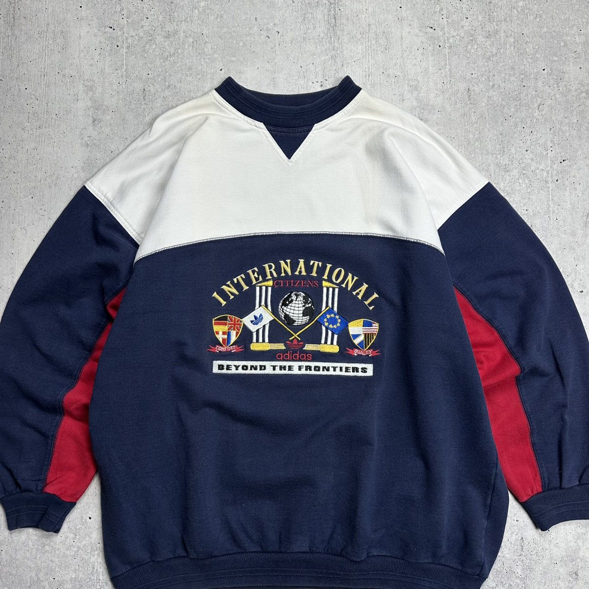 Adidas 90’s Vintage Adidas International Embroidered Sweatshirt Size US L / EU 52-54 / 3 - 2 Thumbnail
