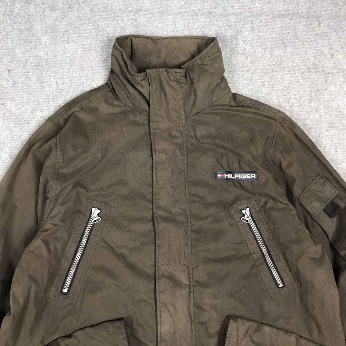 Tommy Hilfiger TOMMY HILFIGER ZIPPER OVERSIZE DESIGN JACKET Size US S / EU 44-46 / 1 - 2 Thumbnail