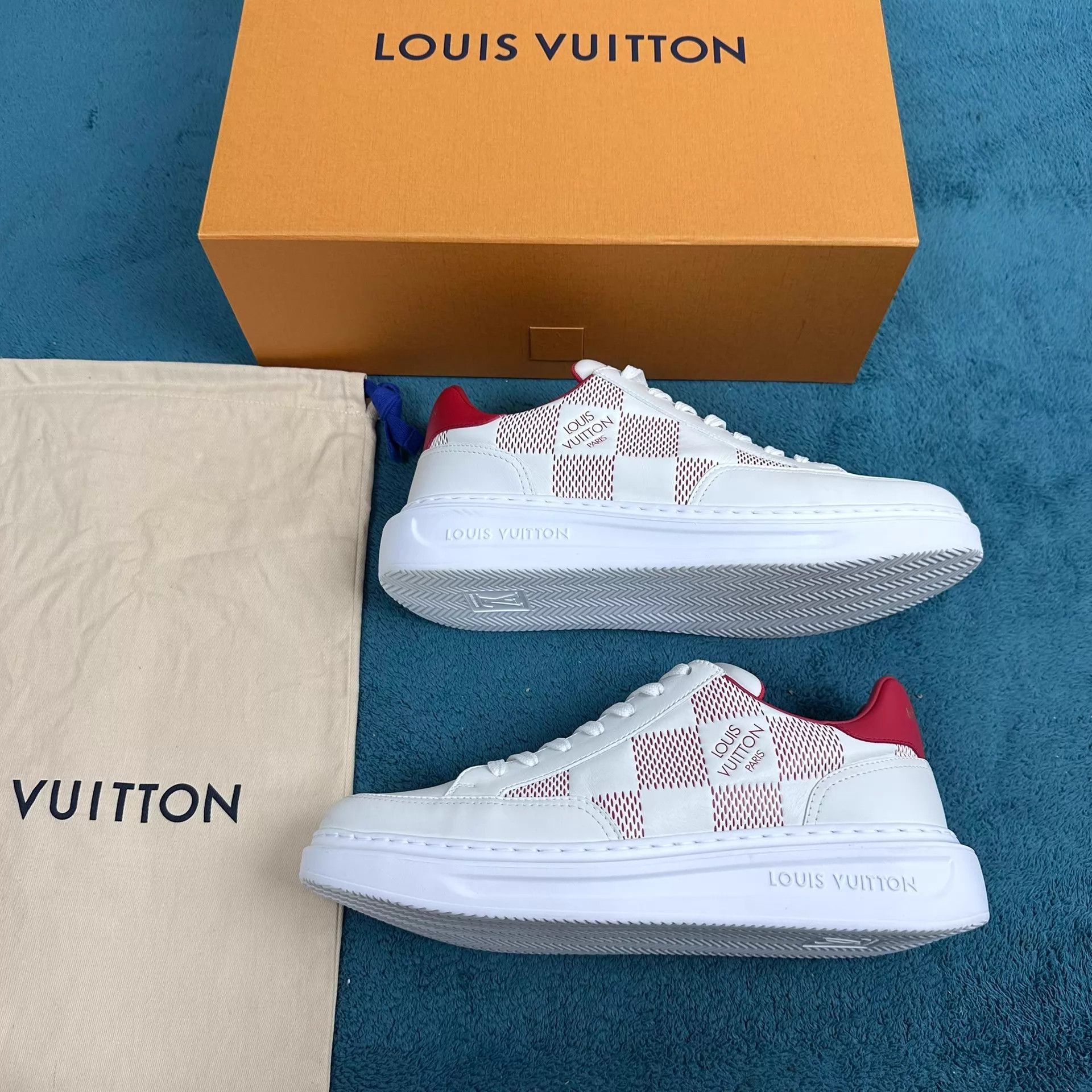 Louis Vuitton LV Beverly Hills Leather Sneakers White/Red 7.5/41.5 Size US 8.5 / EU 41-42 - 2 Thumbnail