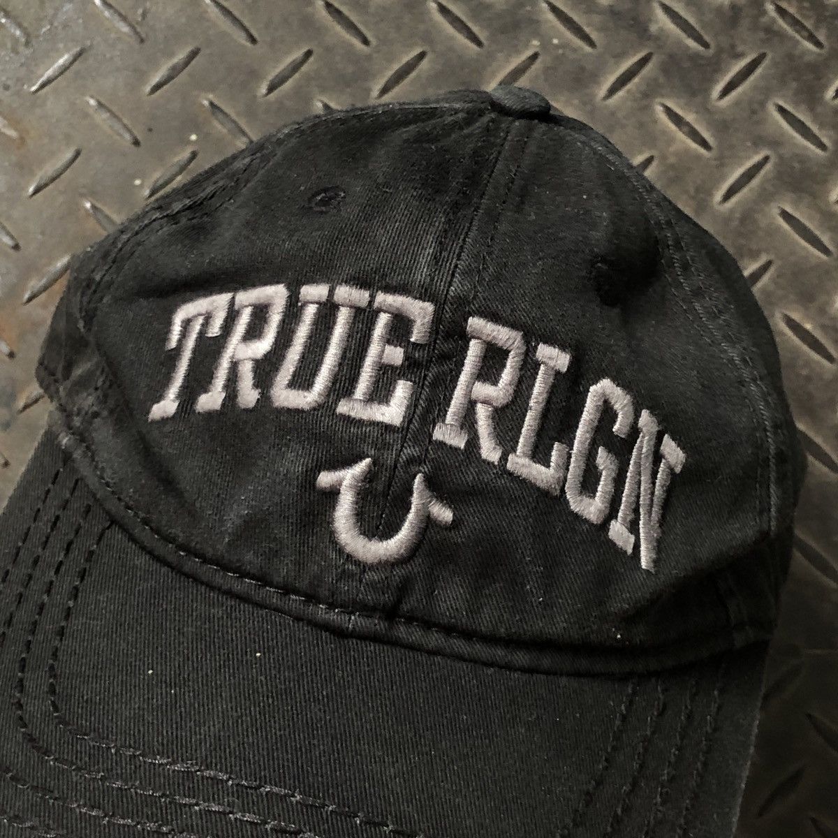 True Religion 🚫 SOLD 🚫 Vintage Y2K True Religion Black Hat Size ONE SIZE - 4 Thumbnail