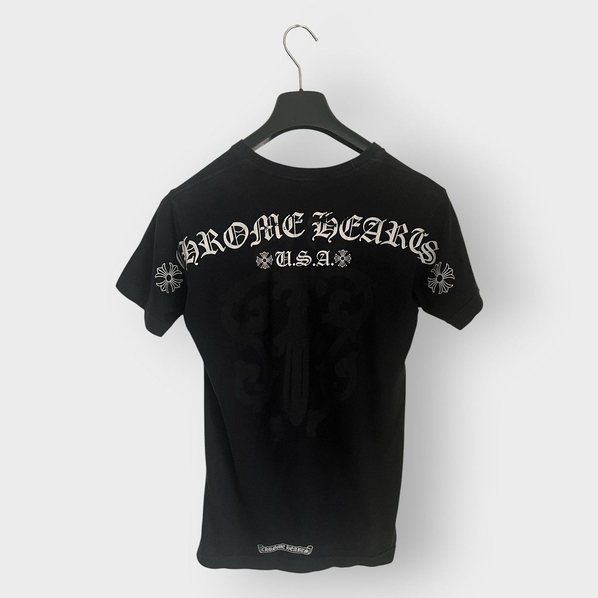 Chrome Hearts RARE! 2010s Chrome Hearts Shoulder Scripts Dagger Tee (S) Size US S / EU 44-46 / 1 - 1 Thumbnail