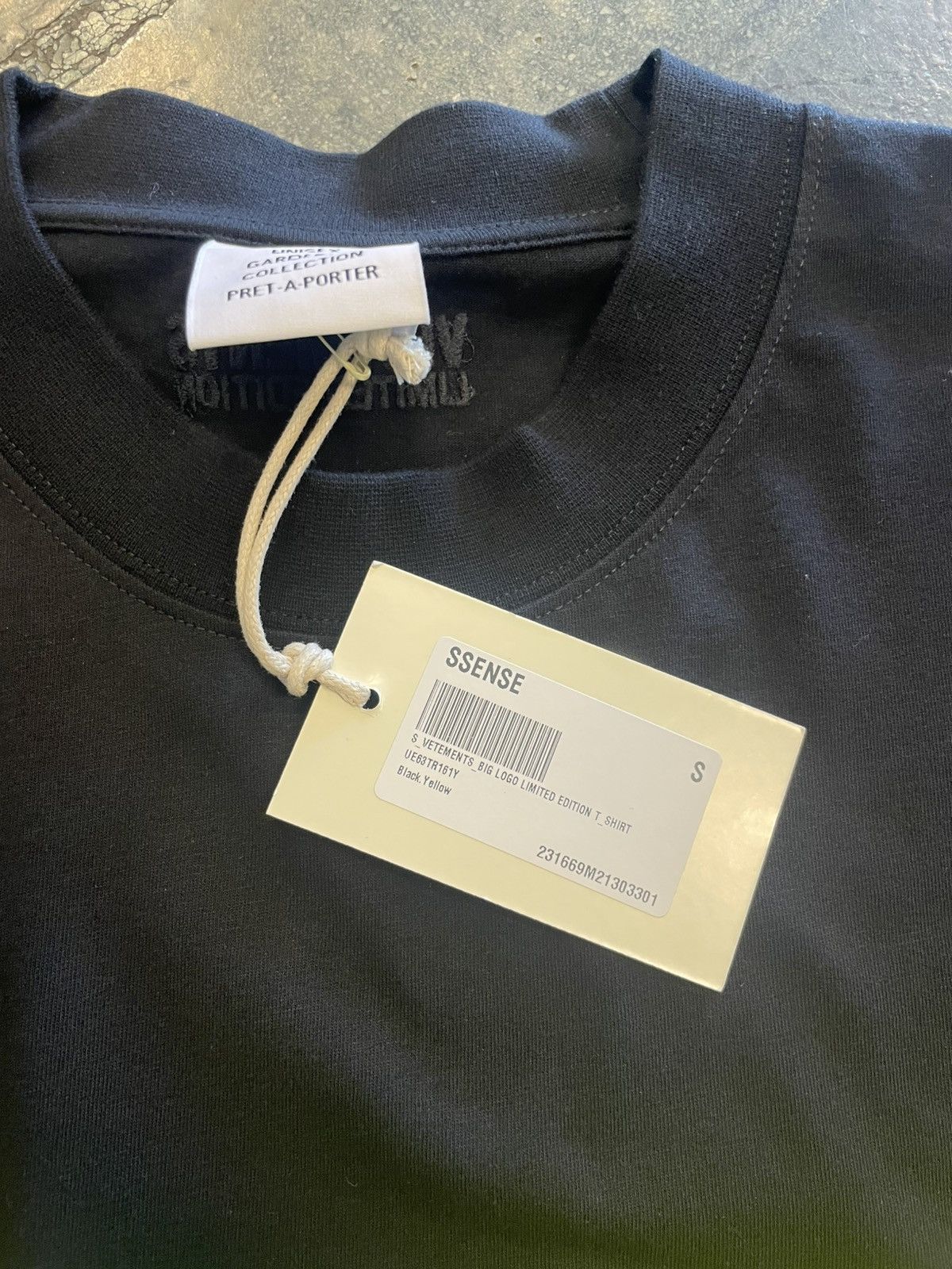 Vetements Vetements Black Green Tee Size US S / EU 44-46 / 1 - 4 Thumbnail