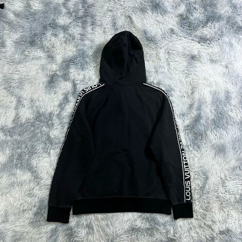 Louis Vuitton Louis Vuitton Labeled sweatshirt Size US M / EU 48-50 / 2 - 2 Thumbnail