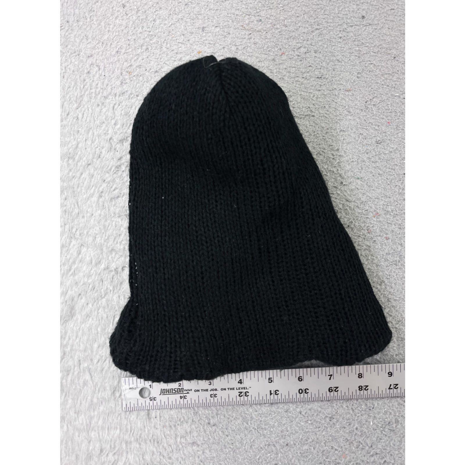 Forever 21 Forever Discrete On Top Beanie Toque Adult One Size Black Knit Acrylic Ski Pom Hat Beanie Mens Womens Unisex Adults Size US M / EU 48-50 / 2 - 6 Thumbnail