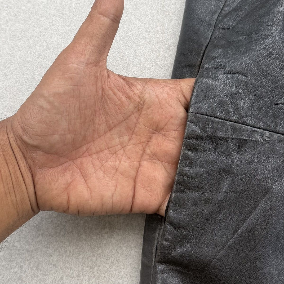 Balenciaga Balenciaga Leather Distressed Coat Black Oversized Jacket Size US L / EU 52-54 / 3 - 6 Thumbnail