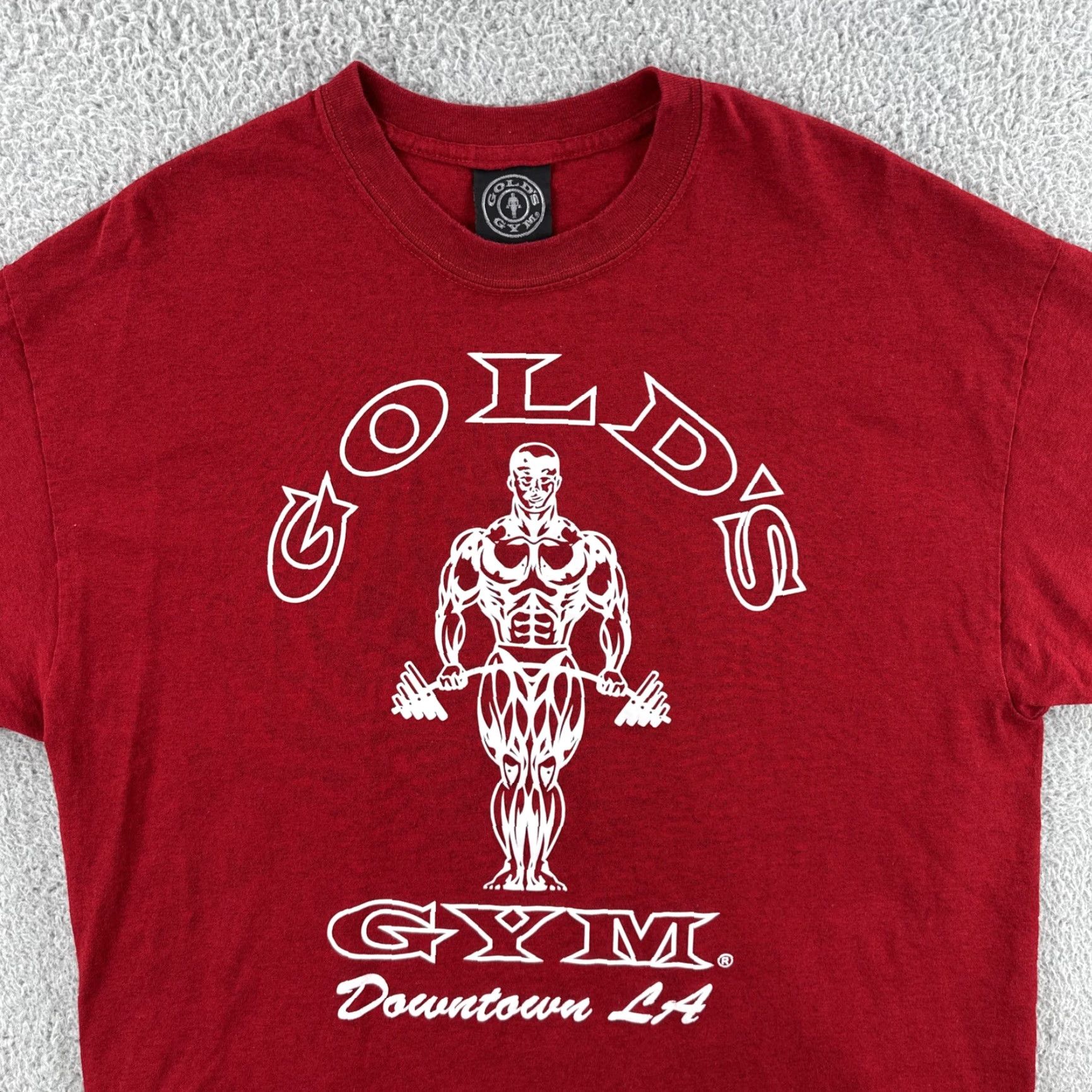 Vintage VINTAGE Gold's Gym Downtown LA Men’s XL Red T Shirt USA Graphic Print Crew Neck Short Sleeve Cotton Knit Regular Fit Sports 90s Boys/Girls Mens Womens Size US XL / EU 56 / 4 - 5 Thumbnail