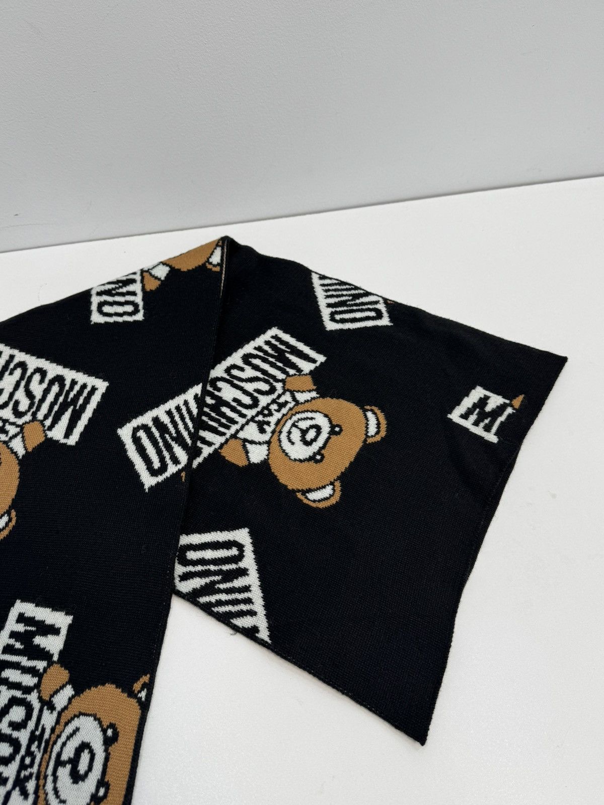 Moschino Moschino Scarf Vintage Y2K Style Logo Size ONE SIZE - 2 Thumbnail