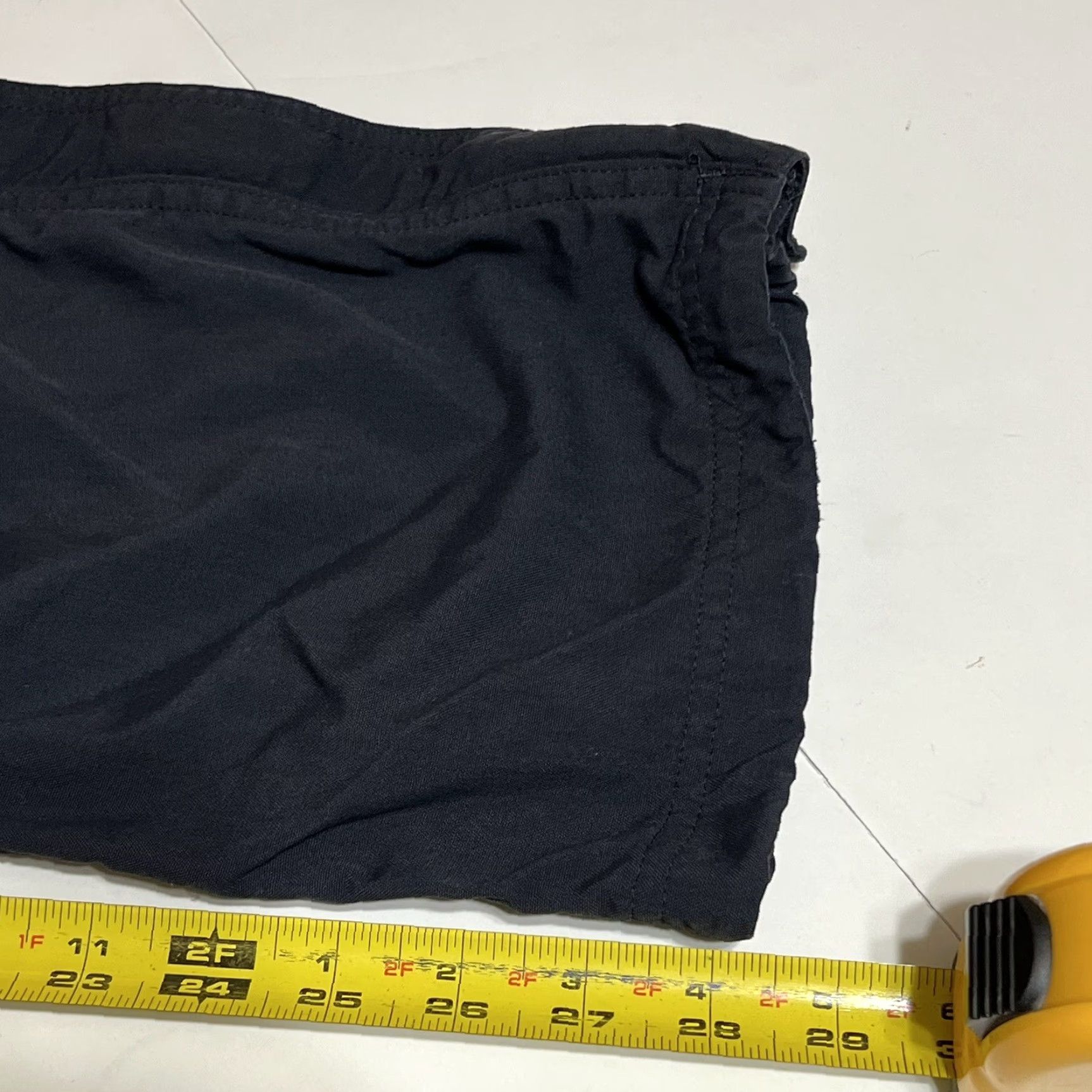 Vintage LL Bean Hiking Pants Nylon Windbreaker Dark Blue Elastic Waist 32x28 M Regular Mens Outdoors Nylon Zip PANTS Size US 31 - 6 Thumbnail
