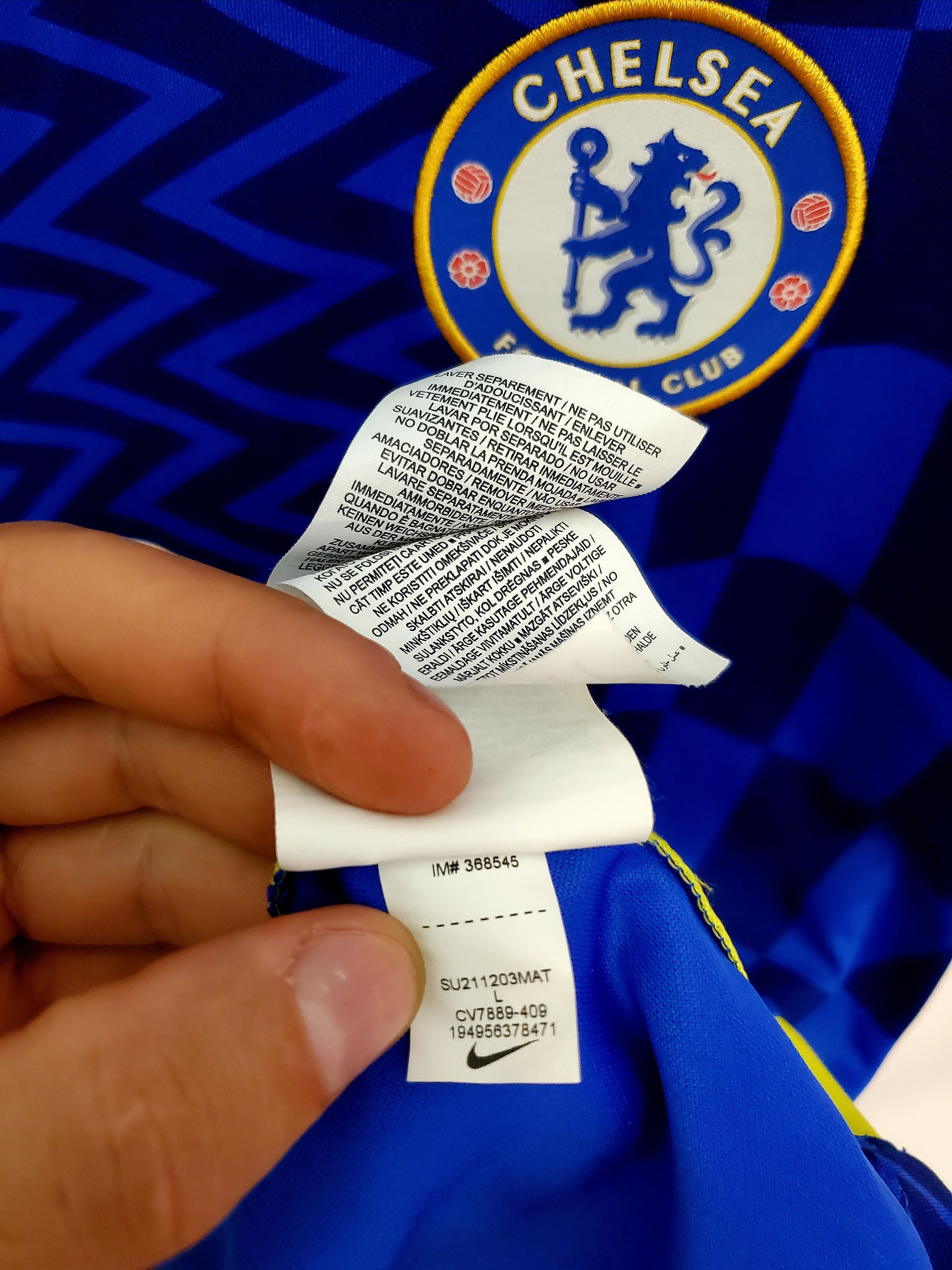 Chelsea Soccer × Nike CHELSEA 2021 2022 HOME jersey New condition size L Size US L / EU 52-54 / 3 - 6 Thumbnail