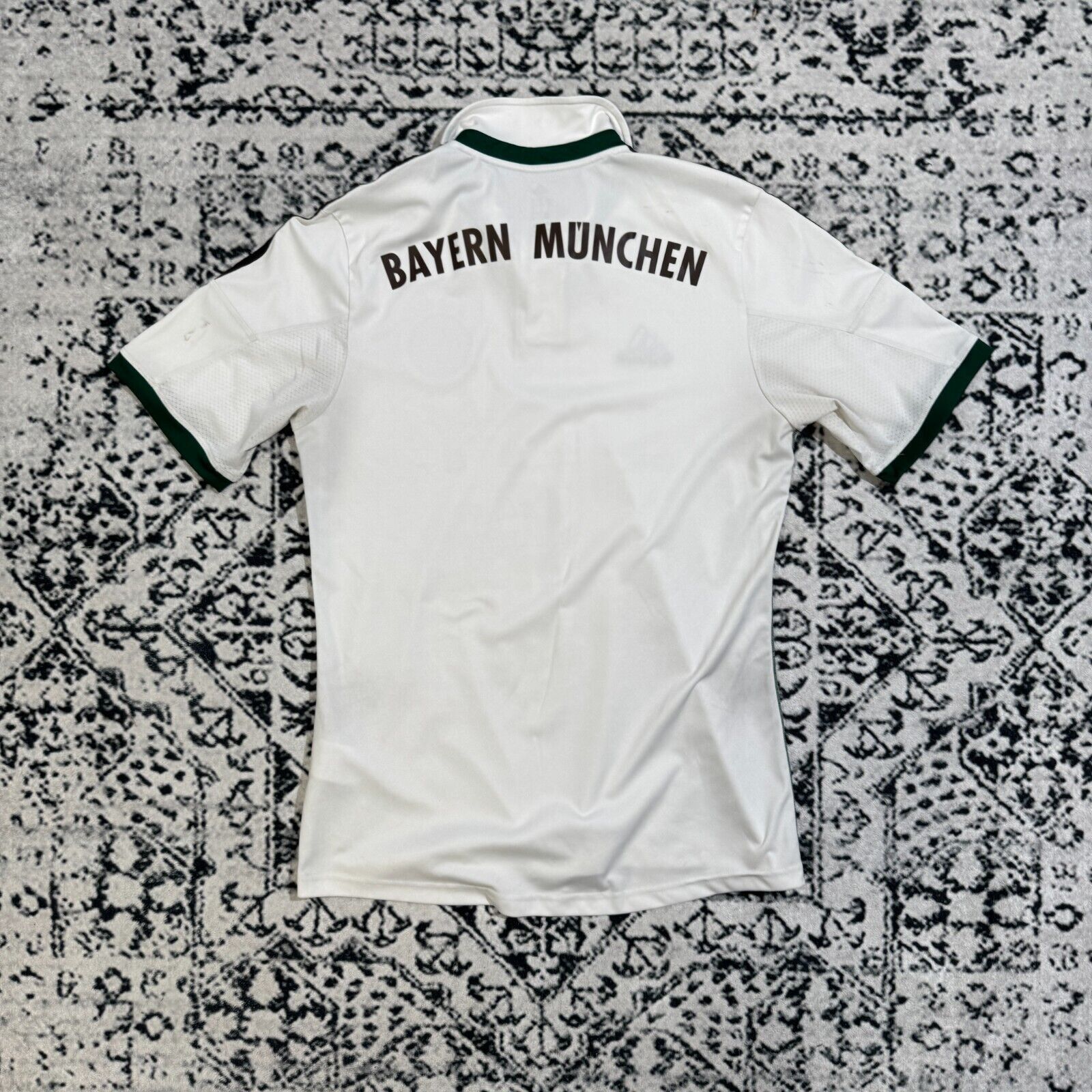 Adidas × Vintage Adidas White Polyester Jersey T-Shirt Size M Bayern Munchen Size US M / EU 48-50 / 2 - 16 Thumbnail