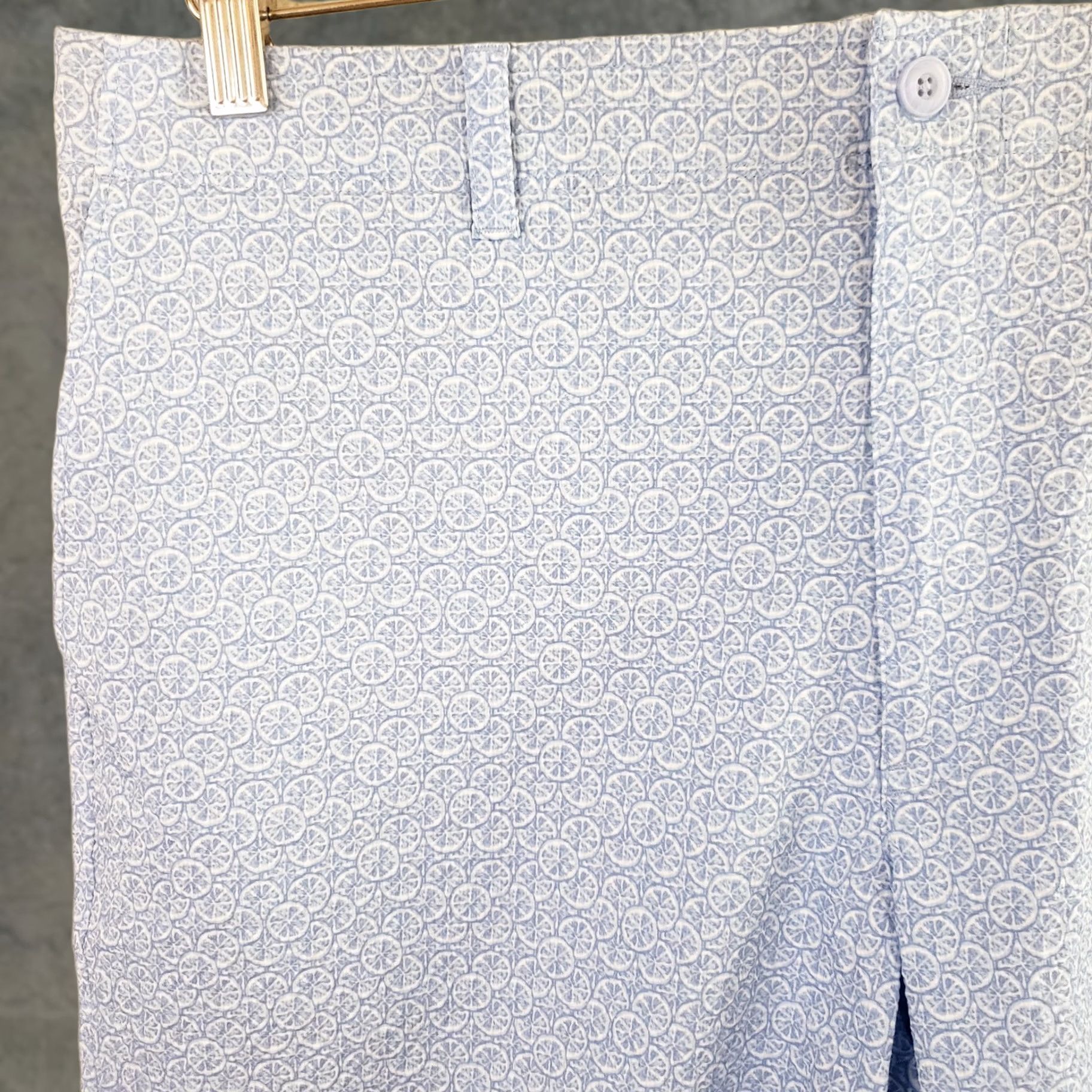 Vintage Pro Tour Mens 38x10 Blue Geometric Polyester Shorts Stretch Chino Casual Golf 10 Inseam Zip Flat Front Mid Rise Mens Size US 38 / EU 54 - 1 Thumbnail