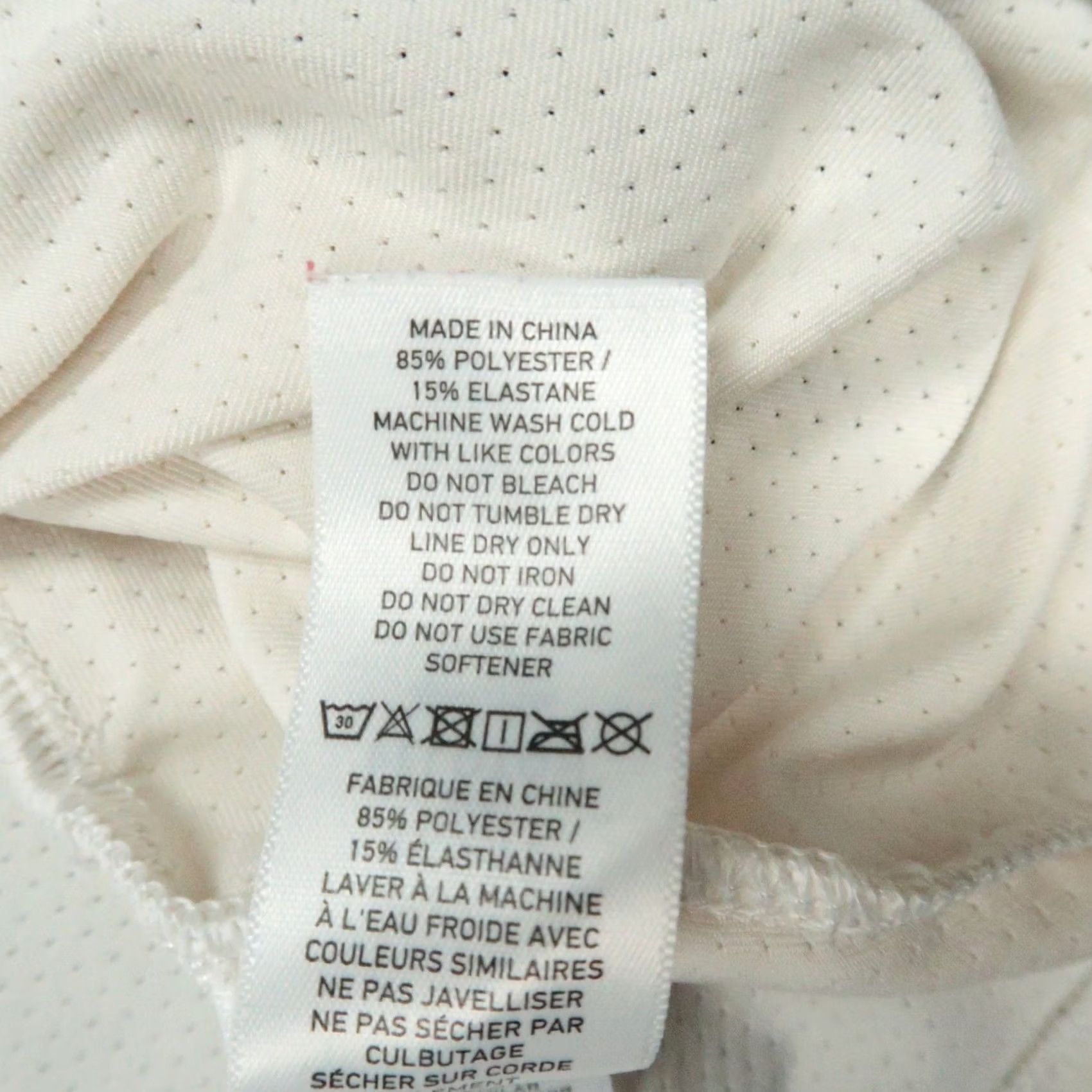 Rhone Rhone Pullover Mens Medium Cream Blue Quarter Zip Peloton Performance Athletic Size US M / EU 48-50 / 2 - 5 Thumbnail
