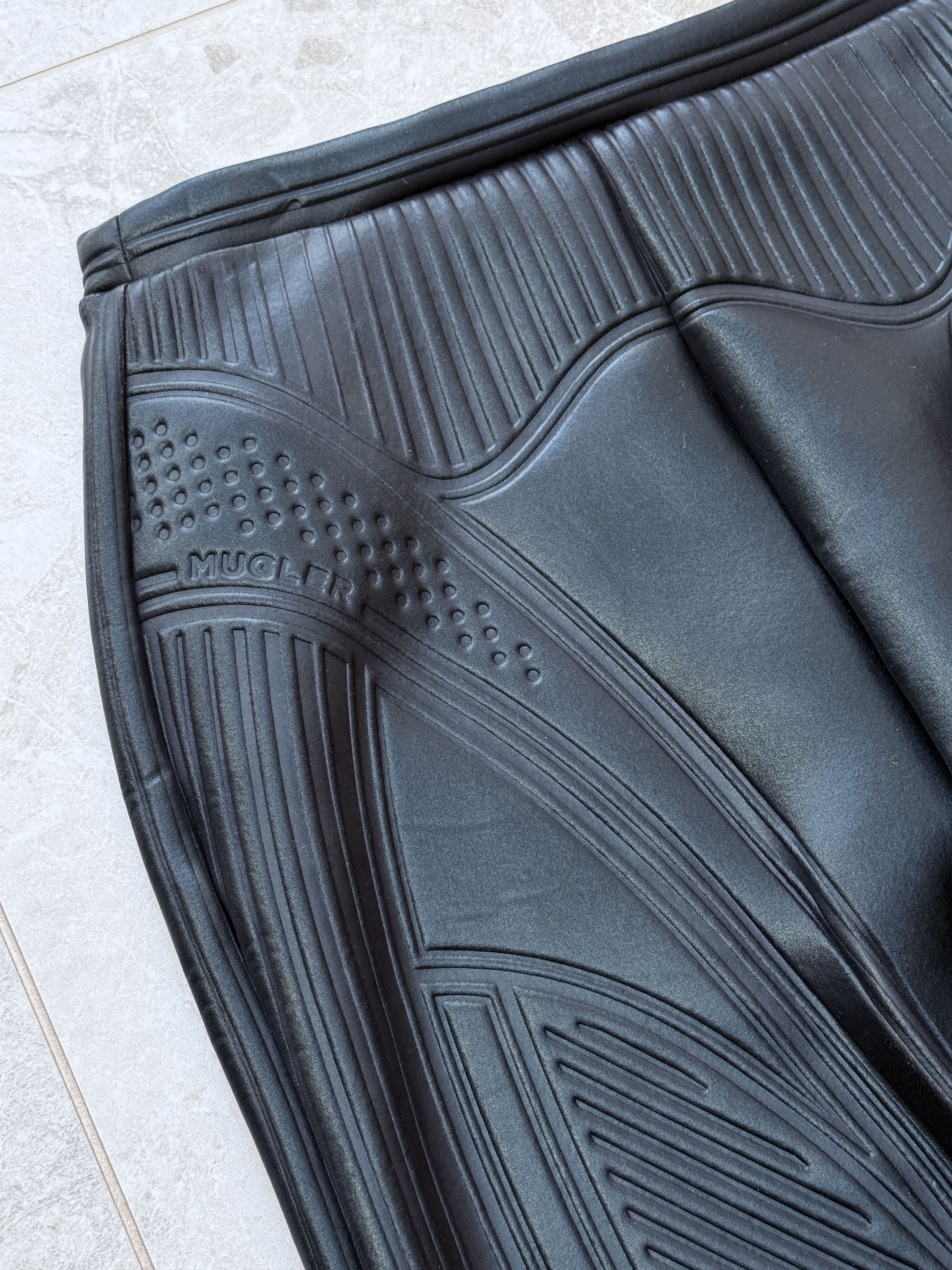 Mugler Embossed bonded scuba leggings Size 28" / US 6 / IT 42 - 6 Thumbnail