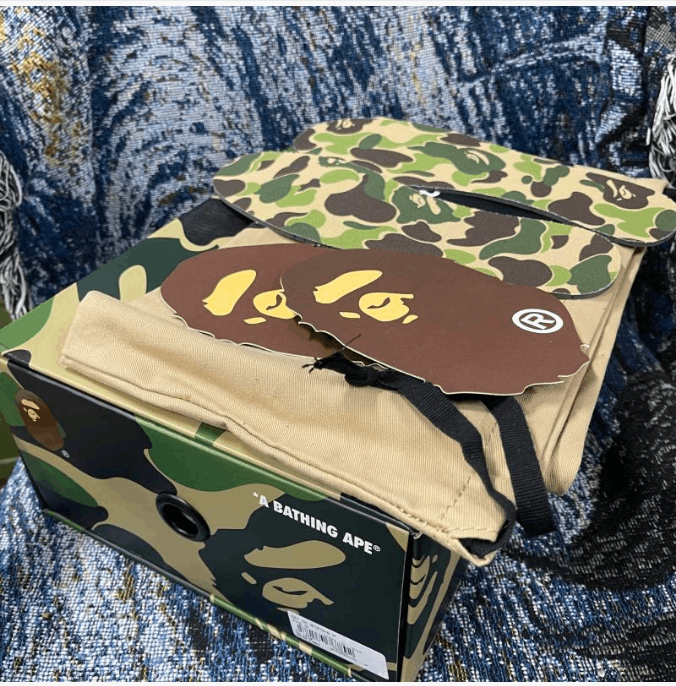 Bape A BATHING APE low-top sneakers for men in black and pink Size US 9.5 / EU 42-43 - 6 Thumbnail