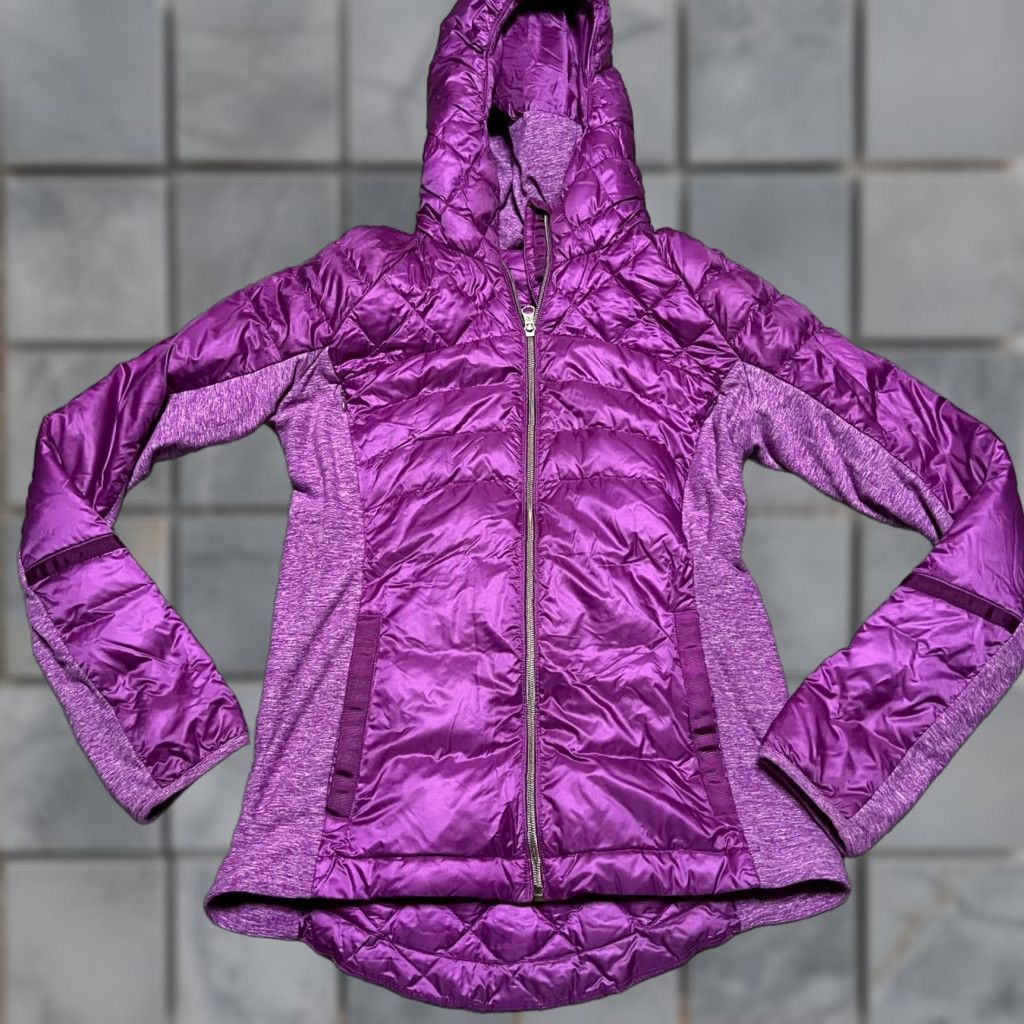 Lululemon Lululemon Jacket Puffer Coat Womens 8 Hooded Purple Down For A Run Coat Womens 8 Purple Puffer Jacket Hooded Size M / US 6-8 / IT 42-44 - 1 Thumbnail