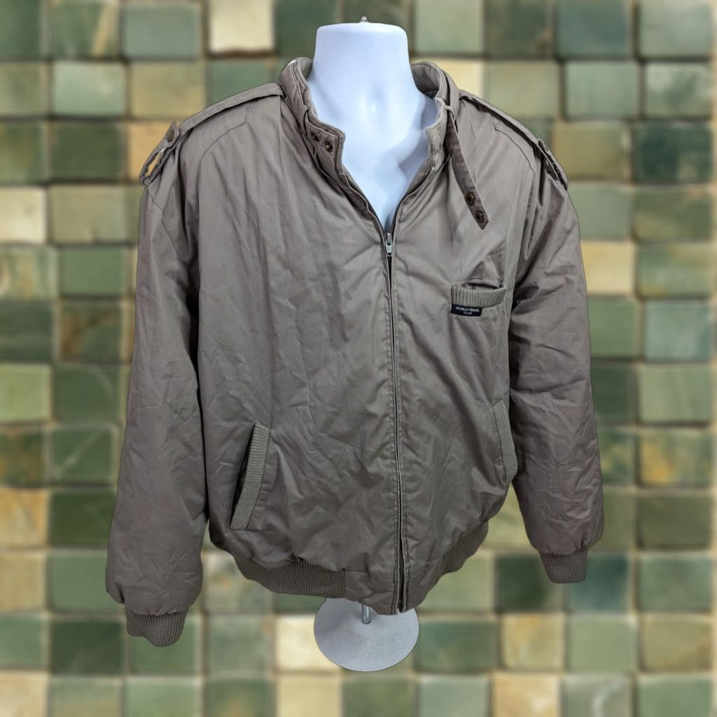 Vintage VINTAGE 80s Men’s Moto Puffer Jacket Beige Winter Coat Size XXL 2XL Flight Nylon Zip Quilted Pockets USA American Mens Size US XXL / EU 58 / 5 - 1 Thumbnail