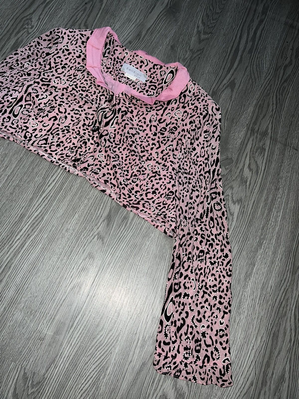 Dolce & Gabbana BeliSian cropped leopard top 💖🐆 Size ONE SIZE - 8 Thumbnail