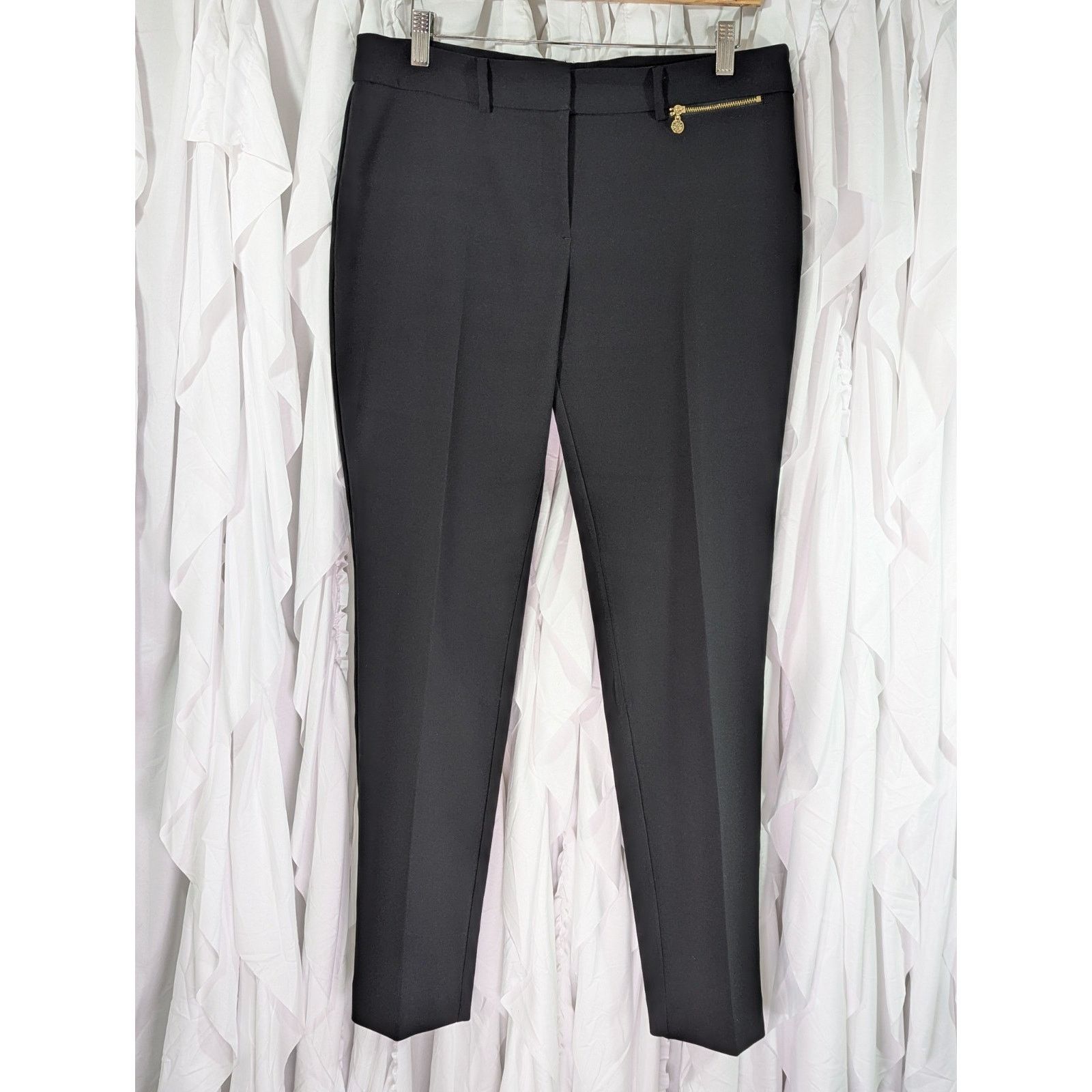 Anne Klein Anne Klein Black Straight Leg Pants Size 8 Gold Details Size 30" / US 8 / IT 44 - 1 Thumbnail