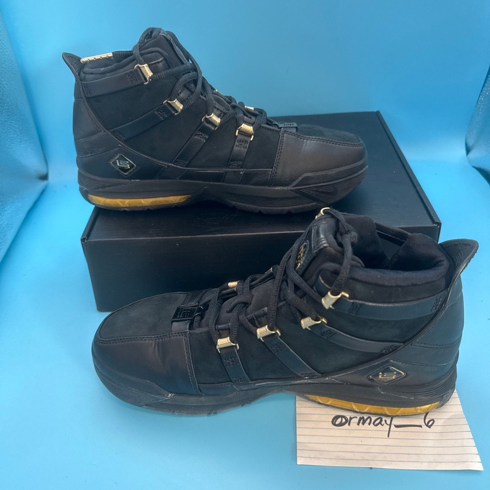 Nike Nike Lebron Zoom III Black Metallic Gold m8.5 w10 Size US 8.5 / EU 41-42 - 2 Thumbnail