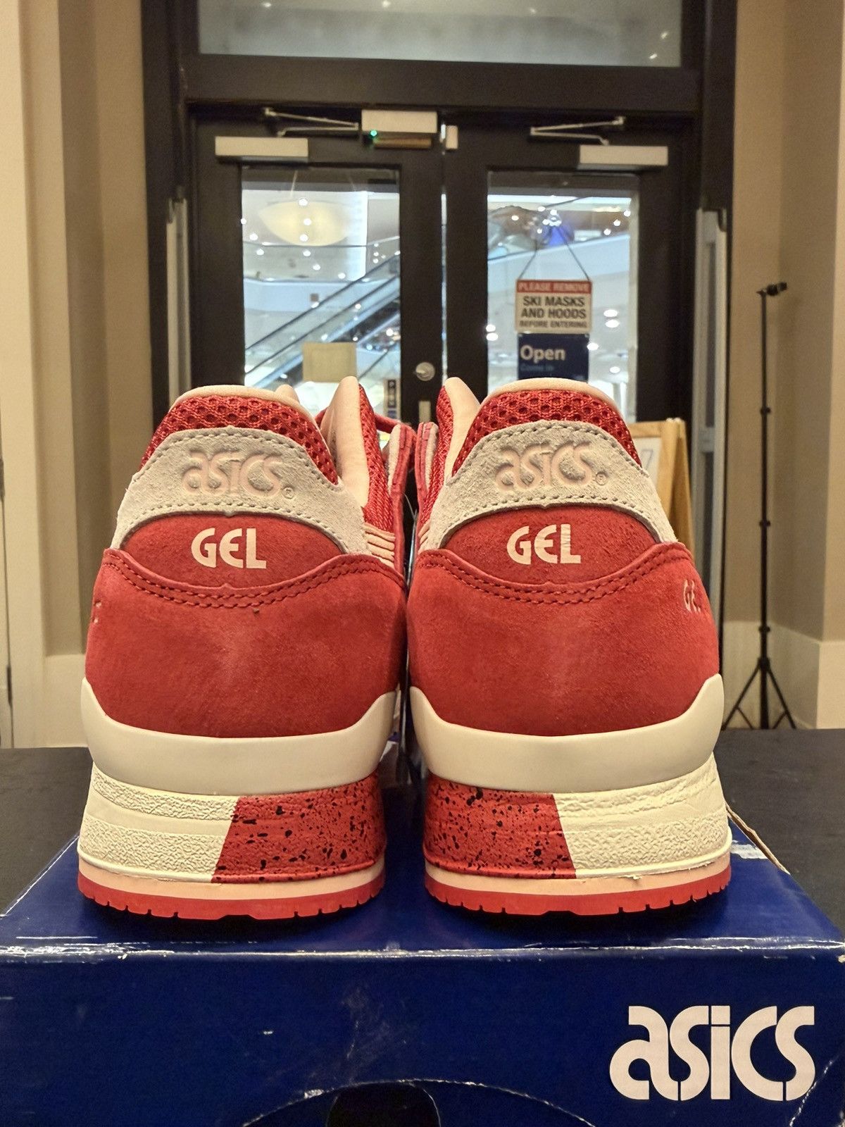 Asics Asics Gel-Lyte 5 ‘Strawberries and Cream’ Size US 8 / EU 41 - 3 Thumbnail