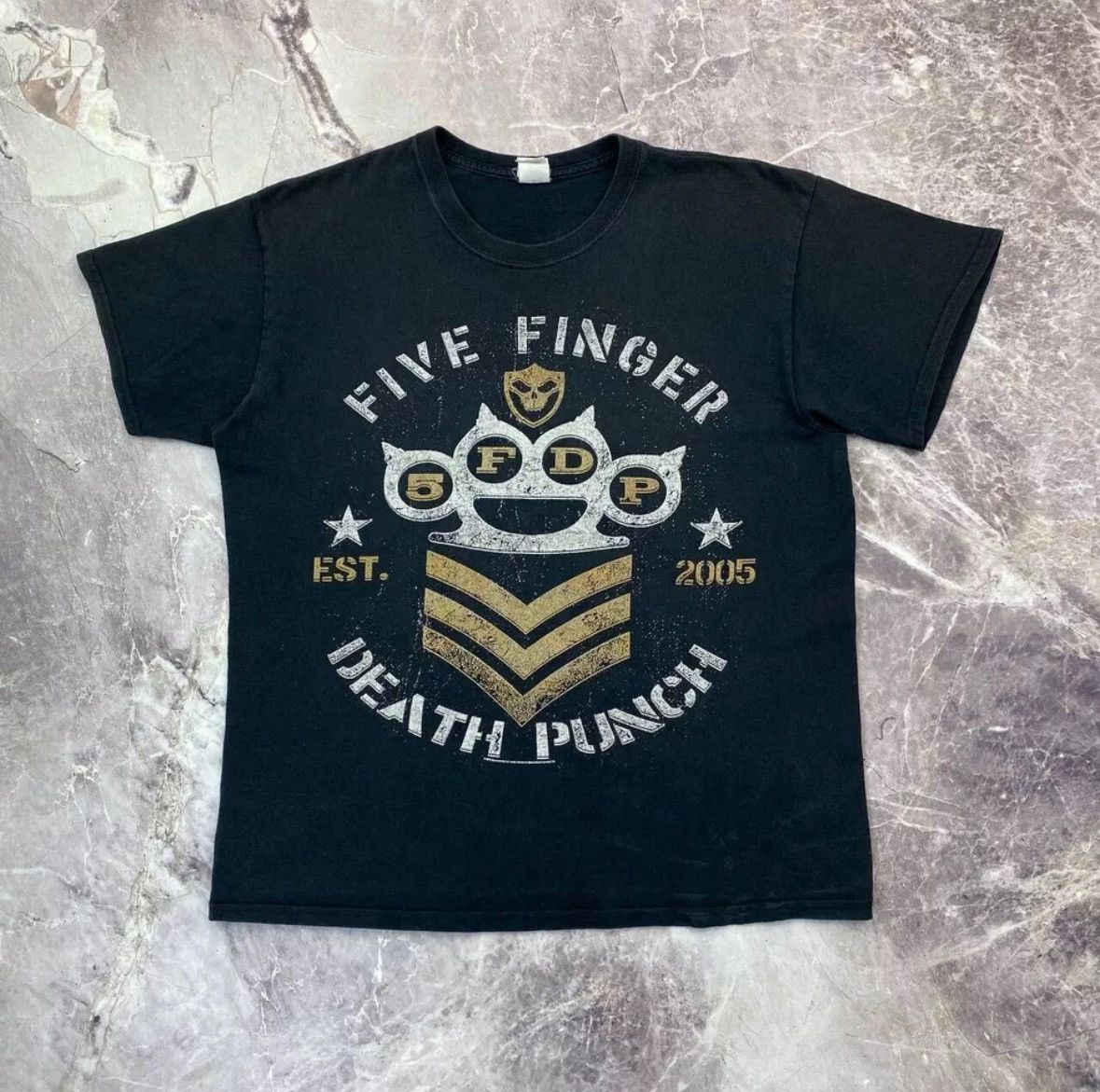 Band Tees × Vintage Five Finger Death Punch Graphic T-Shirt Rock 2017 metalica Size US L / EU 52-54 / 3 - 1 Thumbnail