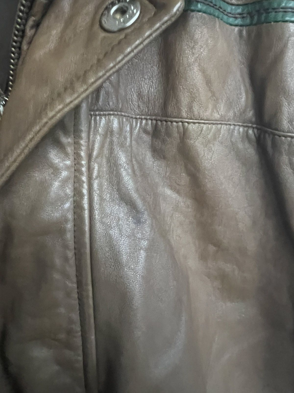 Valentino Vtg 90s Valentino Garavani Leather Jacket Olive Green IT52 Size US L / EU 52-54 / 3 - 13 Thumbnail