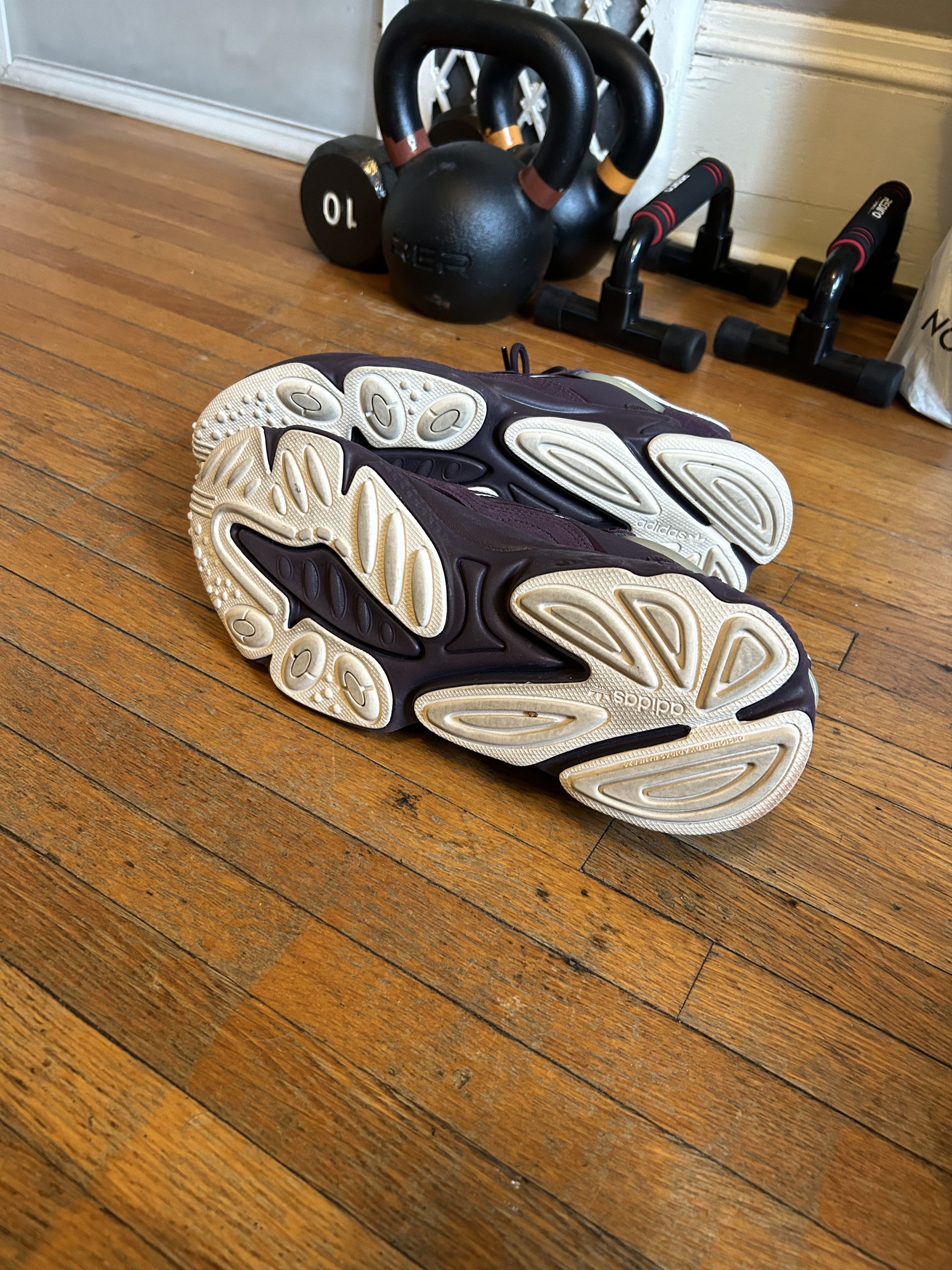 Adidas Ozweego Bubble Tea Size US 11.5 / EU 44-45 - 4 Thumbnail