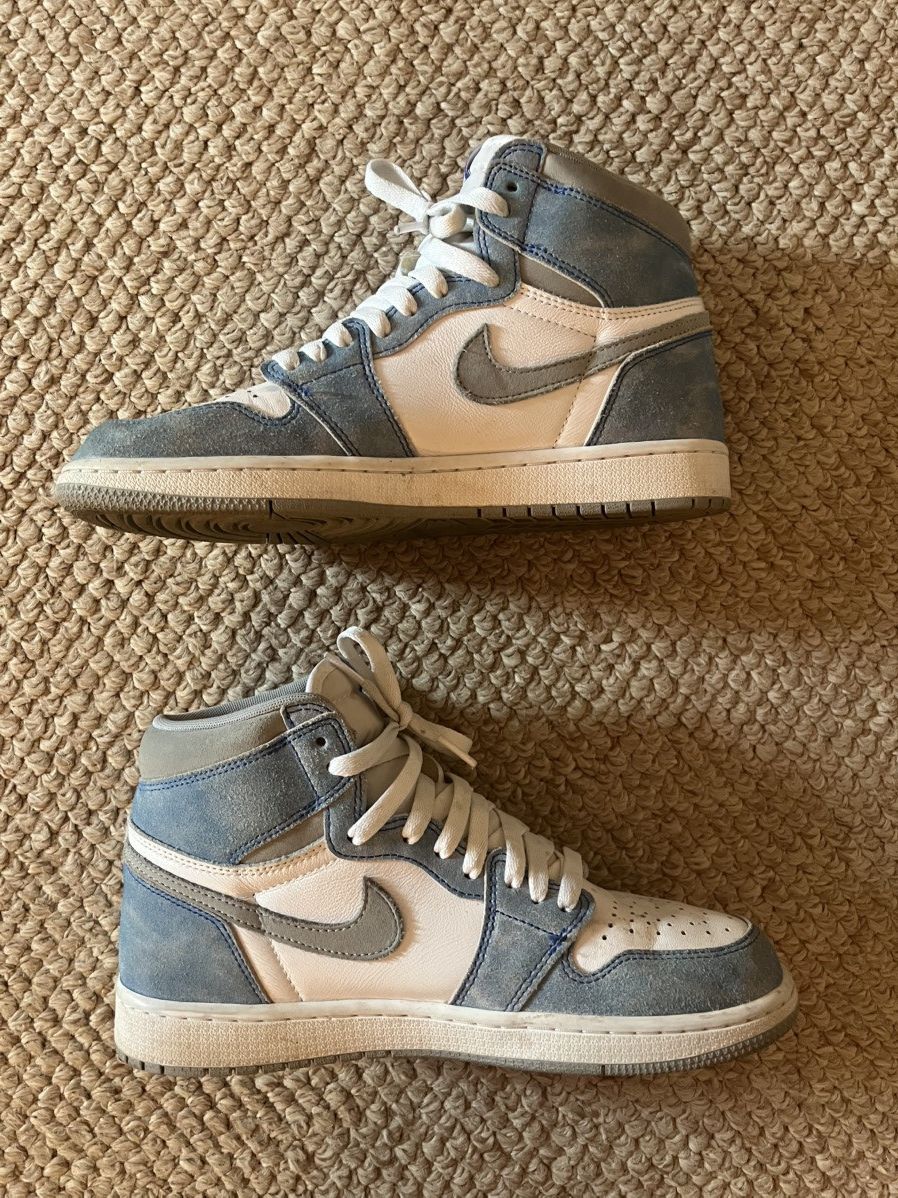 Jordan Brand × Nike Jordan 1 ‘Hyper Royal’ Size US 8.5 / EU 41-42 - 2 Thumbnail