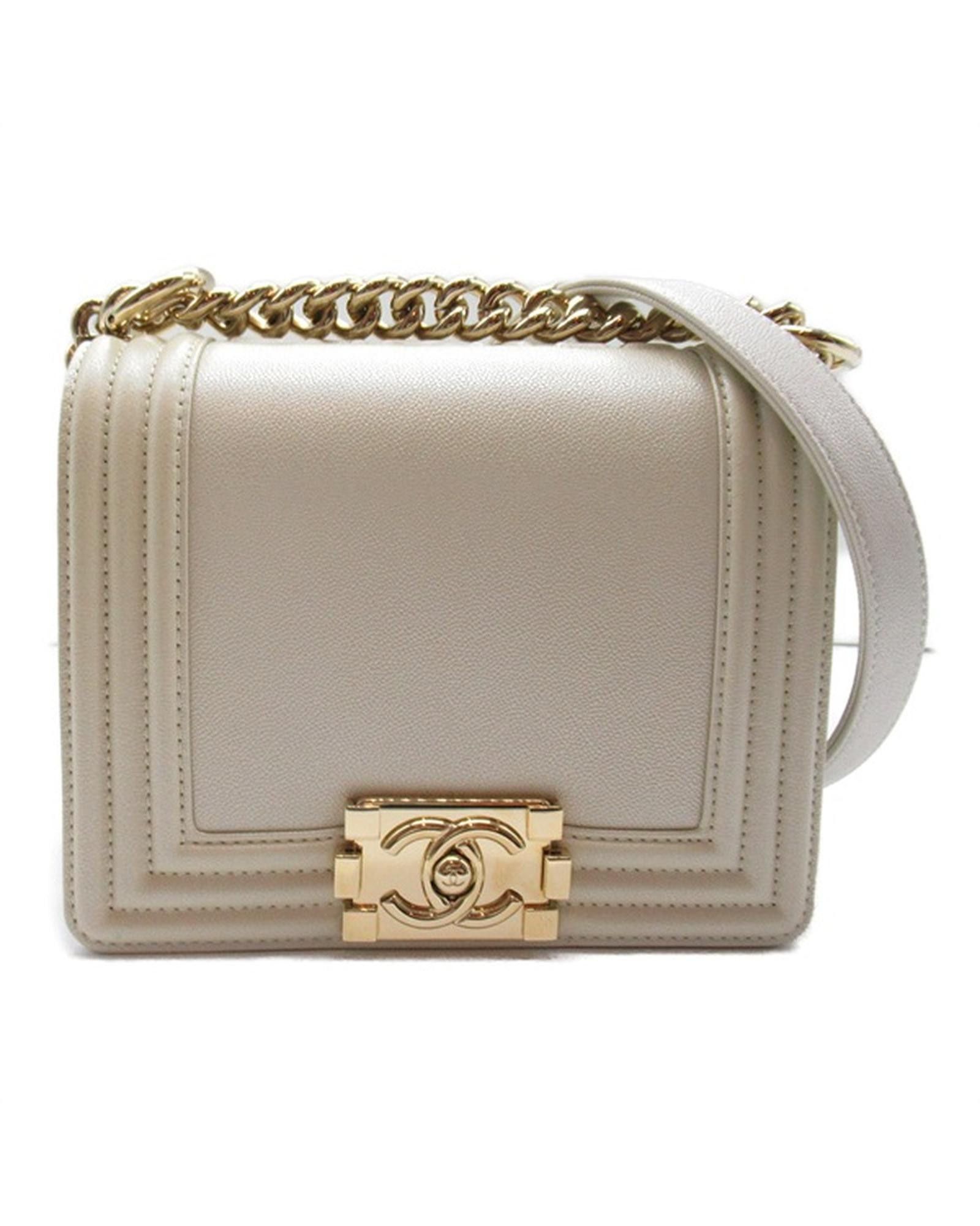 image of Chanel Chic White Mini Boy Bag In Excellent Condition, Women's