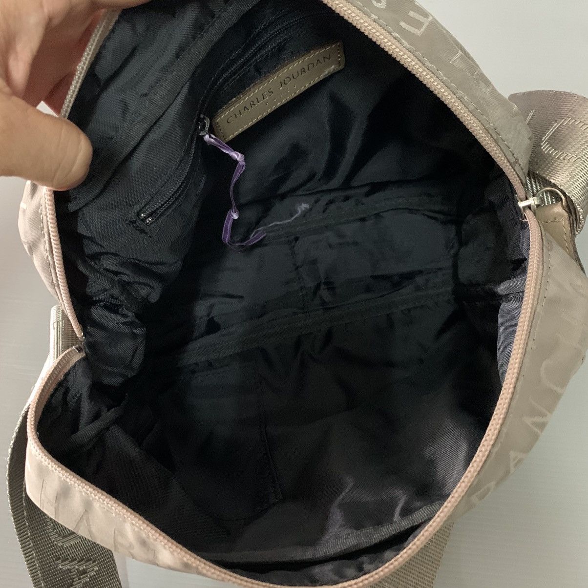 Charles Jourdan Charles Jourdan Paris Slingbag Size ONE SIZE - 14 Thumbnail