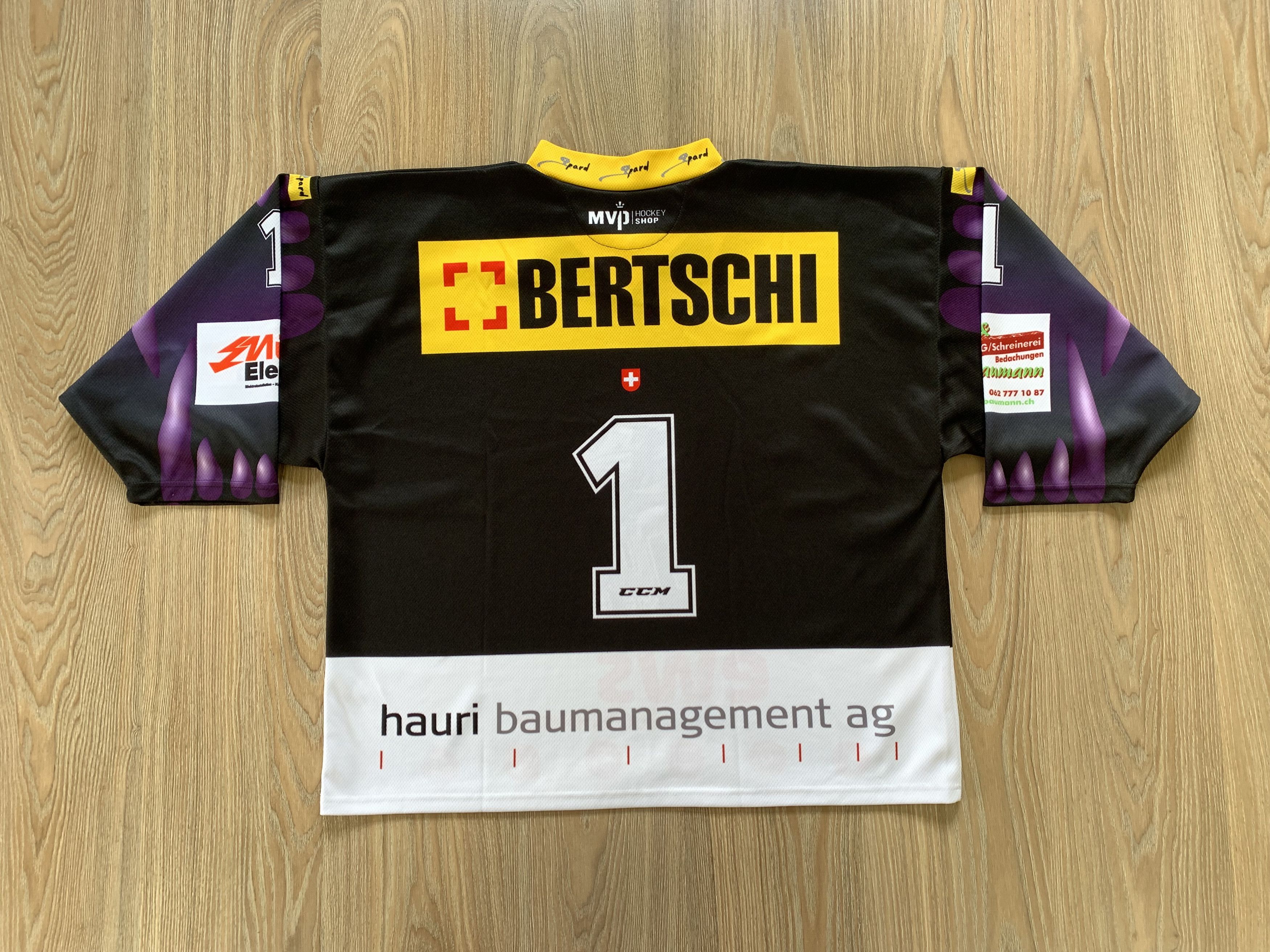 Ccm × NHL × Vintage Vintage SC Reinach The Lions Hockey Jersey #1 Size US S / EU 44-46 / 1 - 3 Thumbnail