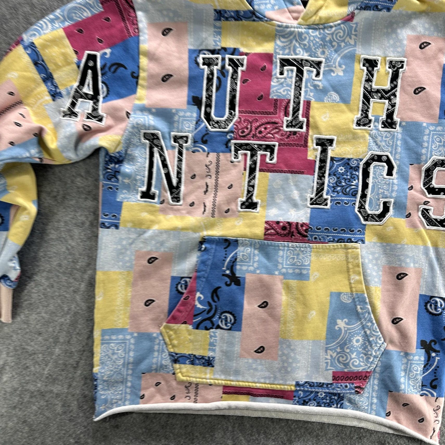 Chase Authentics Authentics Hoodie Mens Small Multicolor Bandana Patchwork Graphic Sweatshirt Size US S / EU 44-46 / 1 - 5 Thumbnail