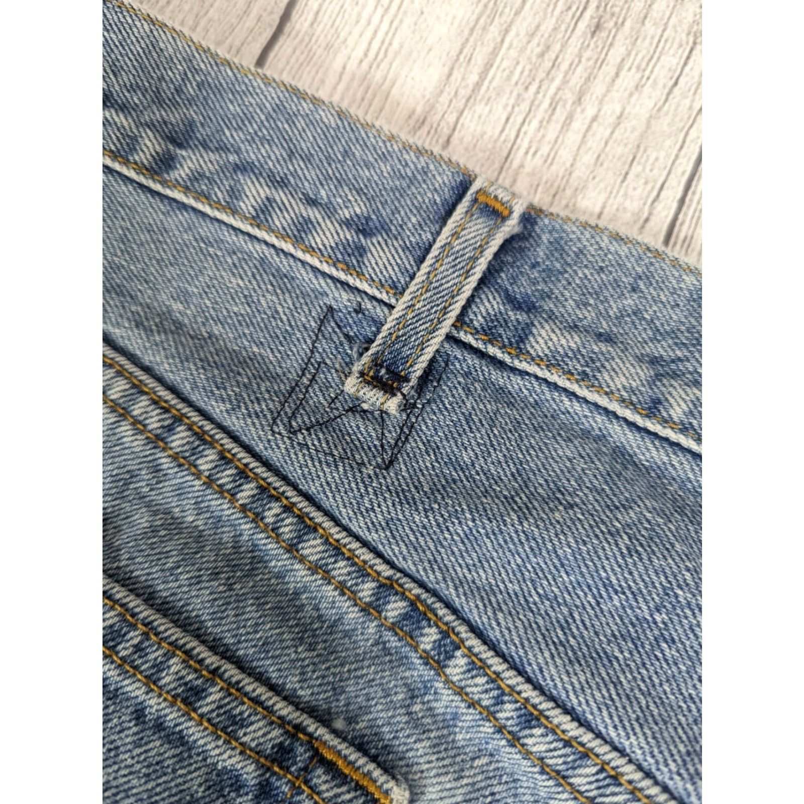 Levi's VINTAGE Levi's 505 Regular Straight Fit Denim Shorts Jeans Men Blue 42 9in Inseam Casual Mid Rise 1980s Size US 42 / EU 58 - 6 Thumbnail